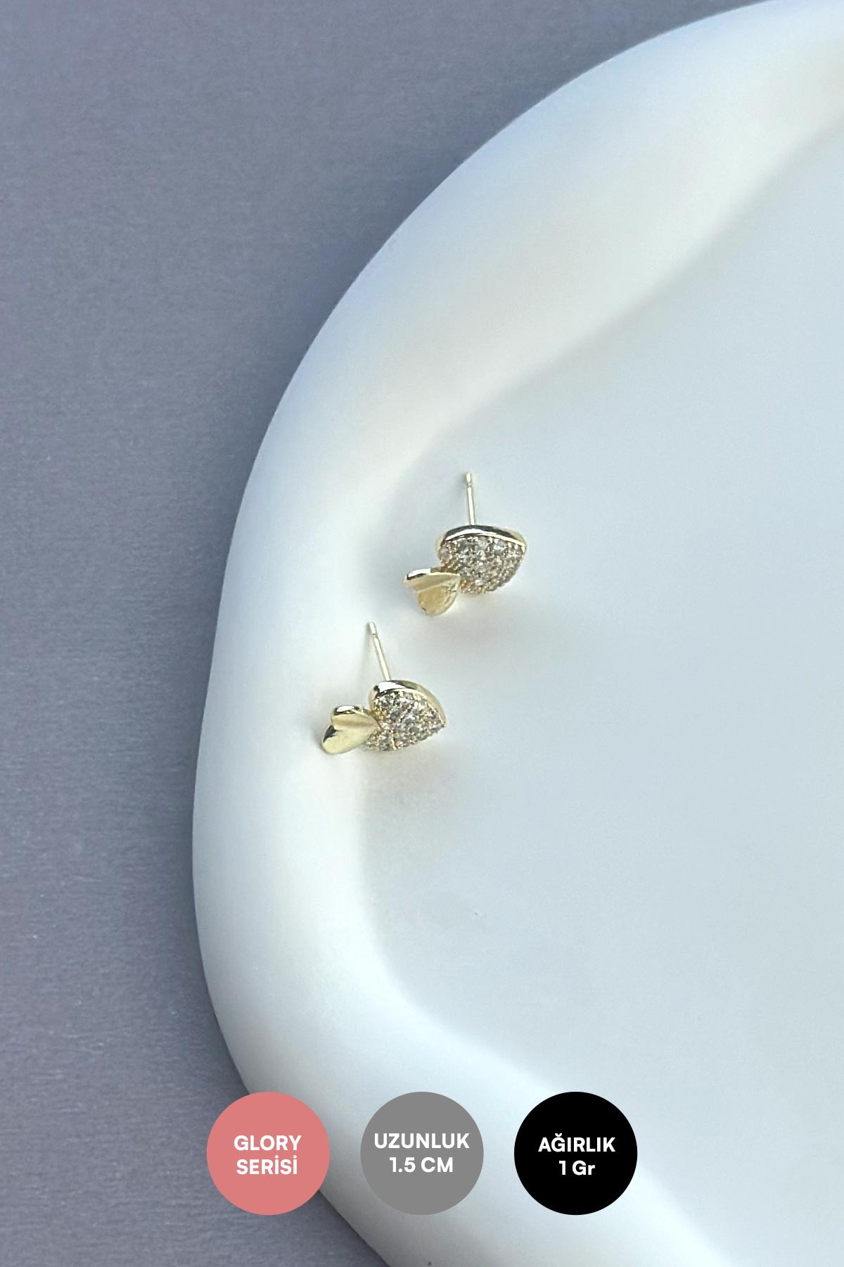 Gold Zirkon Detay Kalp Meyvesi Glory Küpe AKE9155