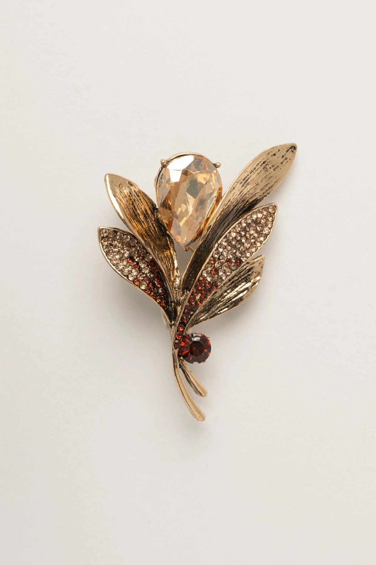 Kahverengi Çiçek Buketi Yaka Broşu ABR9175