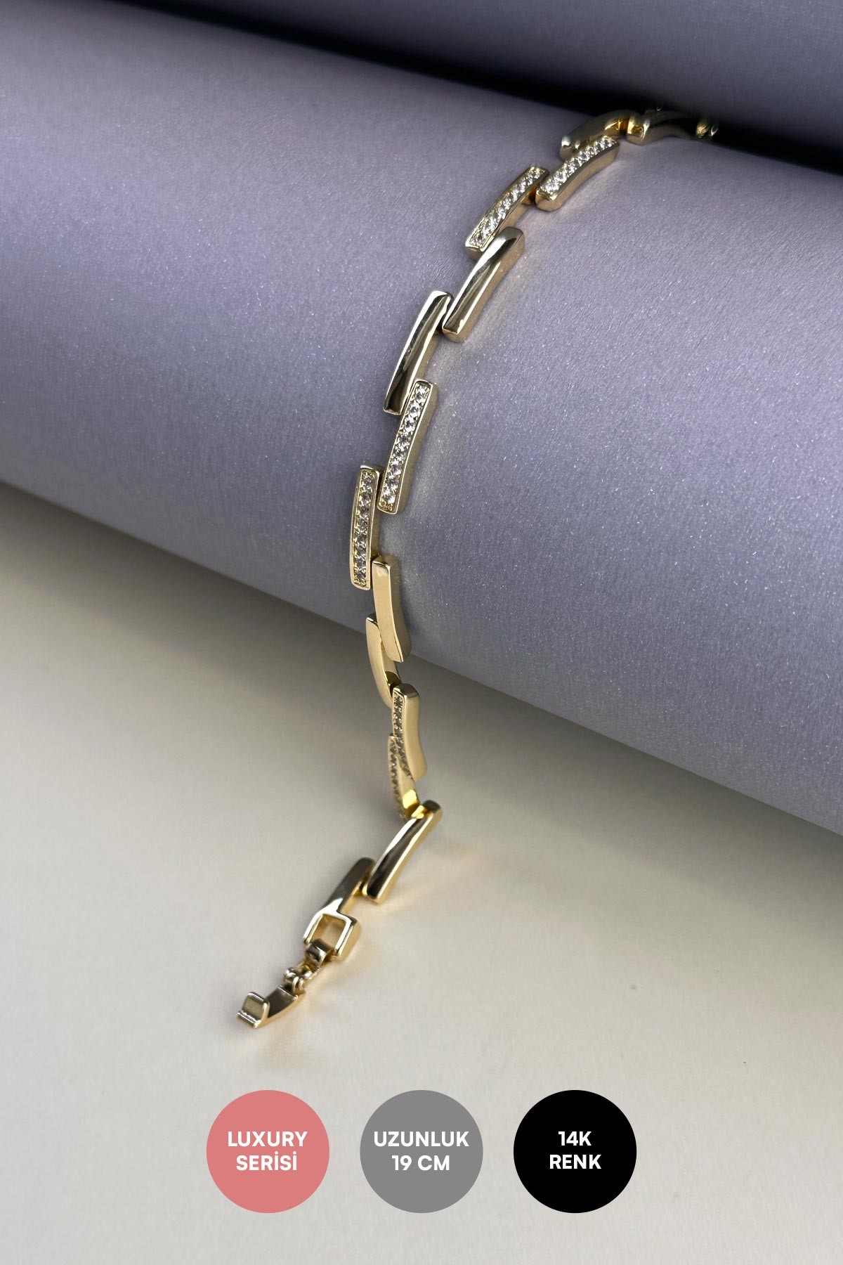 Gold Ve Zirkon Kesik Çizgiler Tasarım Luxury Bileklik ABL7163