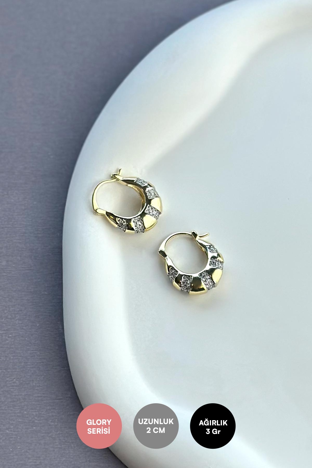 Gold Zirkon Şeritli Halka Glory Küpe AKE9203