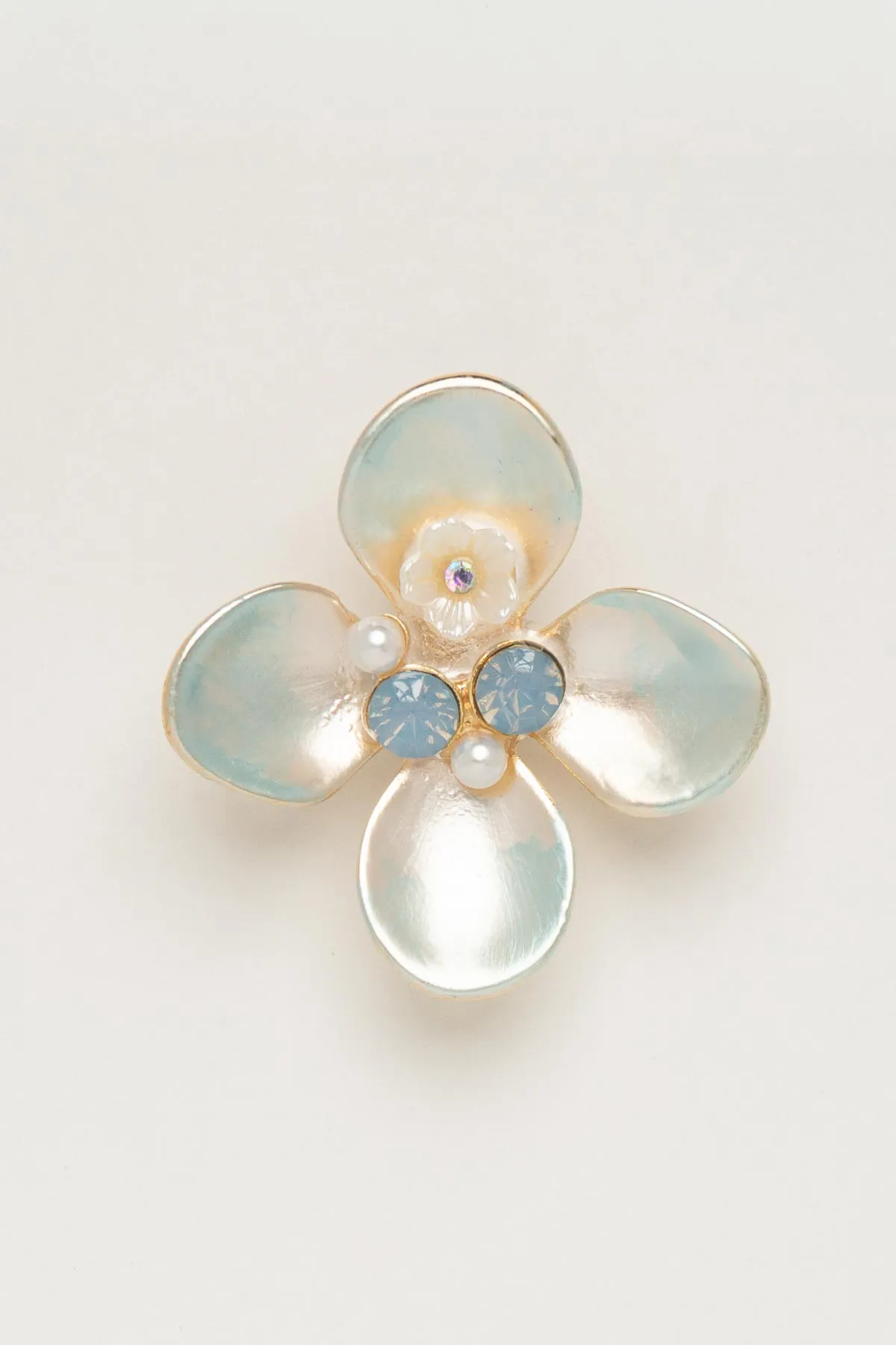 Açık Mavi İncili Çiçek Yaka Broşu ABR9213