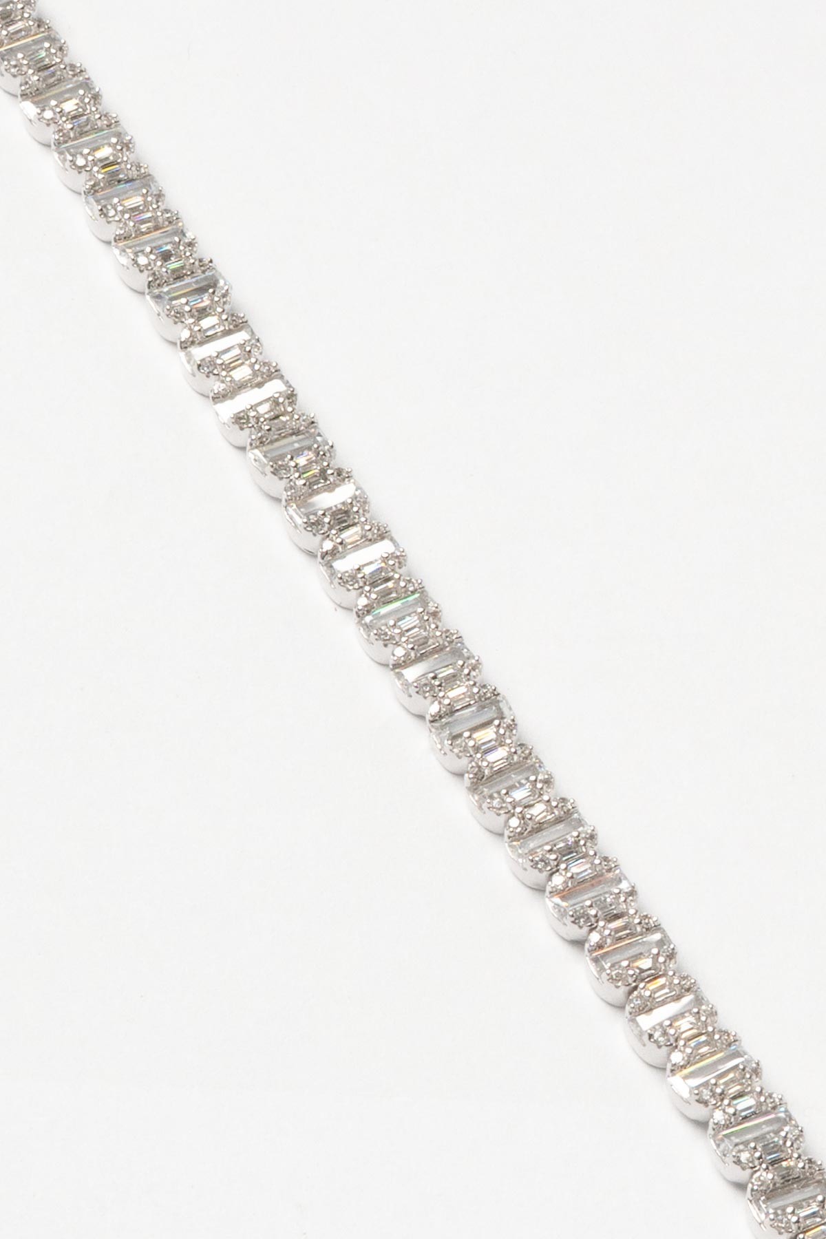 Silver Kristal Baget Kare Tasarım Sıralı Bileklik ABL7303