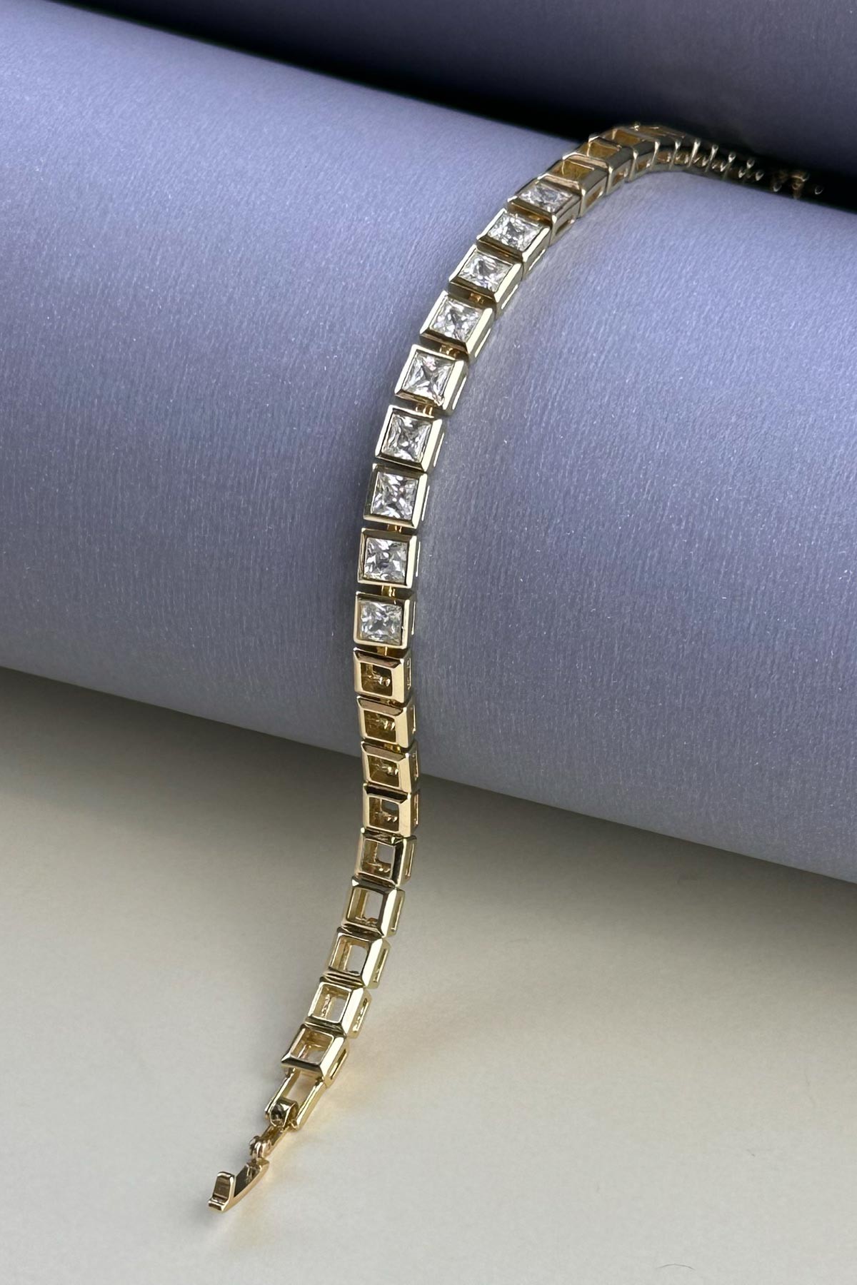 Gold 14K Kristal Taşlı Ve Boş Kareler Luxury Bileklik ABL7252