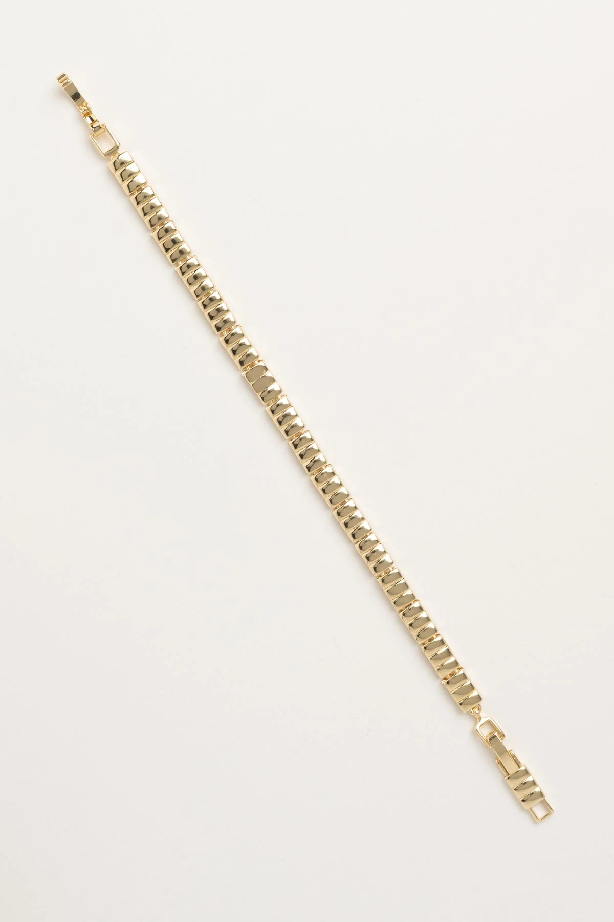 Gold Üçlü Dikdörtgen Mini Plakalar Sıralı Luxury Bileklik ABL7615