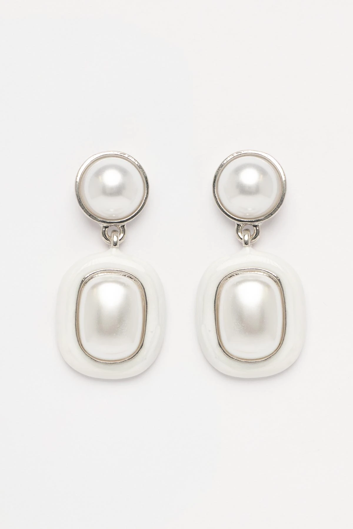 Silver Kenar İnci Detay Sallantılı Stefany Küpe AKE9795