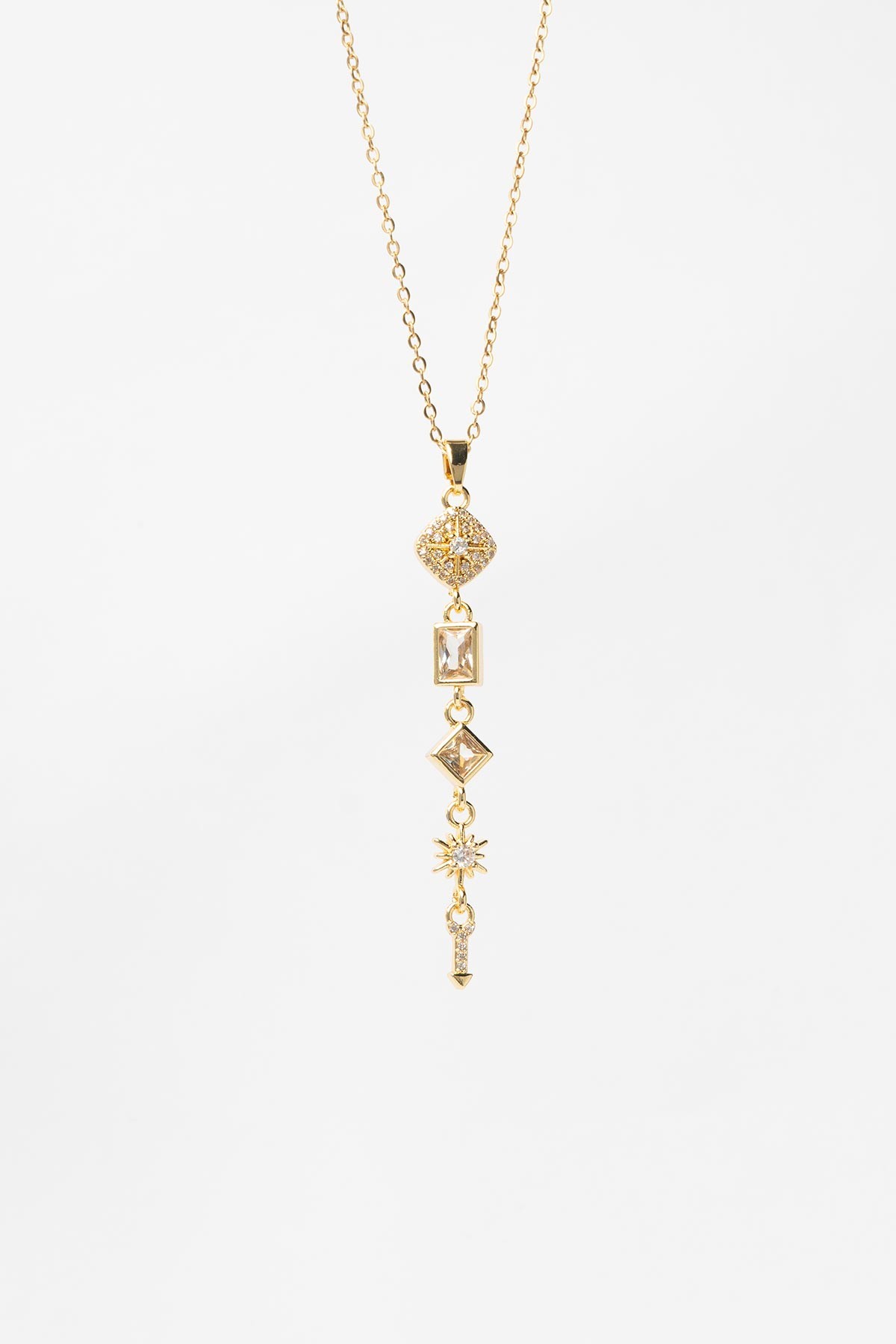 Gold Minimal Zincir Zirkon Detay Karo Ve Kristal Taşlı Kareler Sallantılı 45cm Çelik Kolye AKL4147