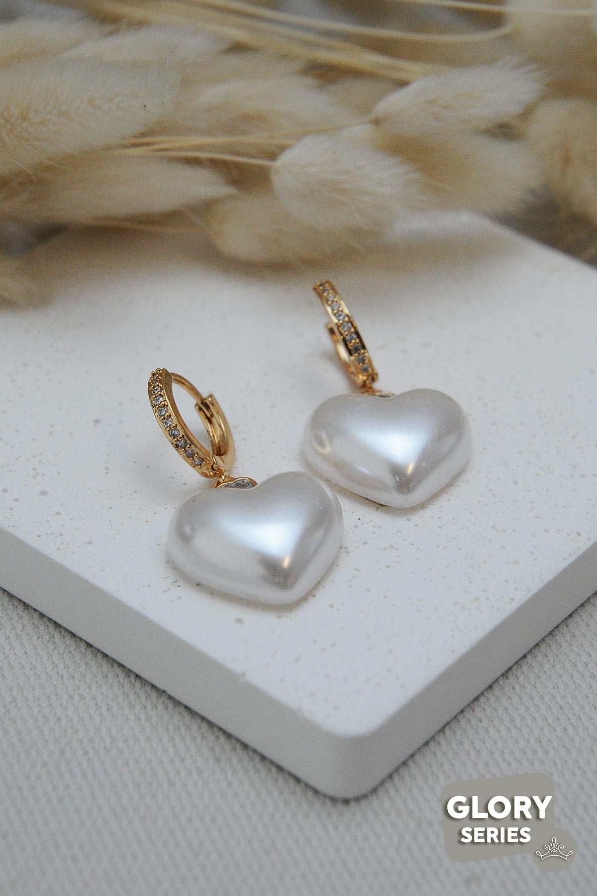 Gold Zirkon Pearl Heart Glory Küpe AKE6949