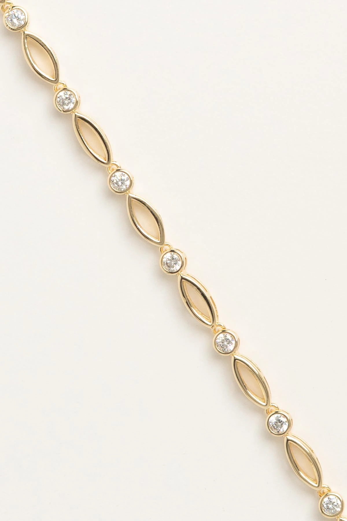 Gold Yuvarlak Tektaş Sıralı Elips Zincir Luxury Bileklik ABL7614