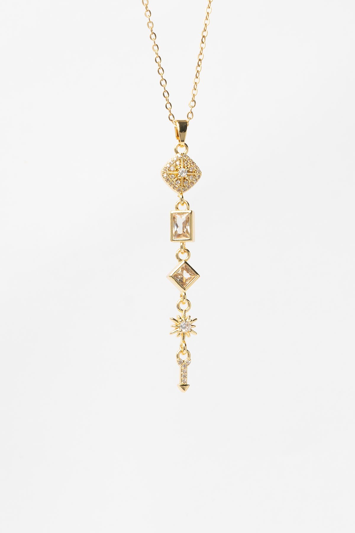 Gold Minimal Zincir Zirkon Detay Karo Ve Kristal Taşlı Kareler Sallantılı 45cm Çelik Kolye AKL4147