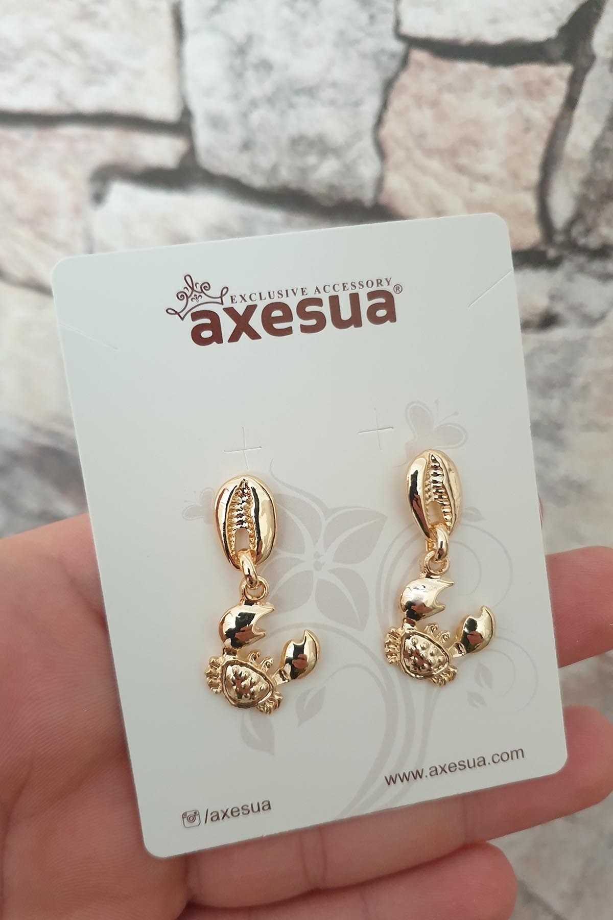 Gold Metal Sevimli Yengeç Küpe Ake2393