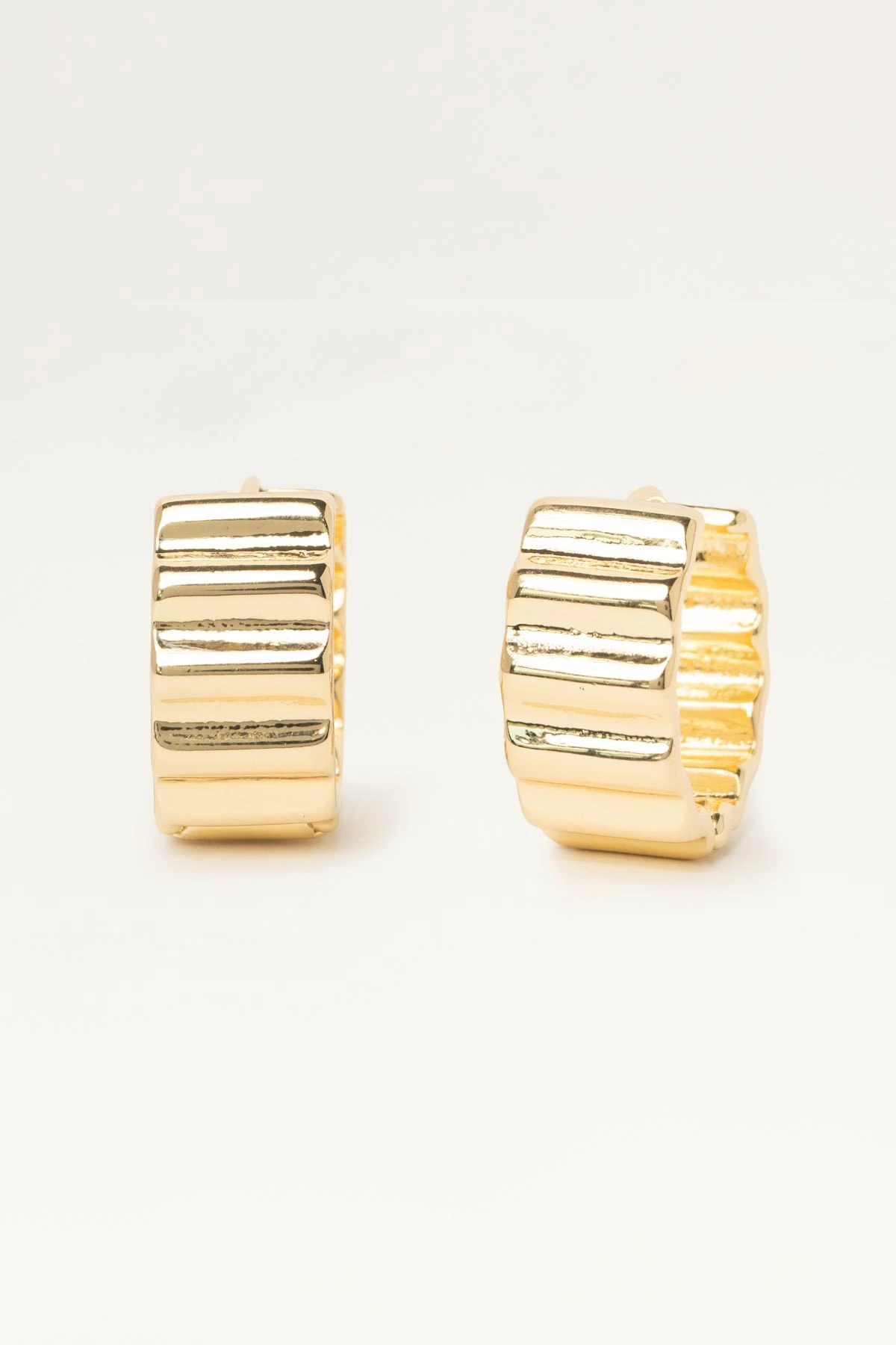 Gold Retro Halka Stefany Küpe AKE9672