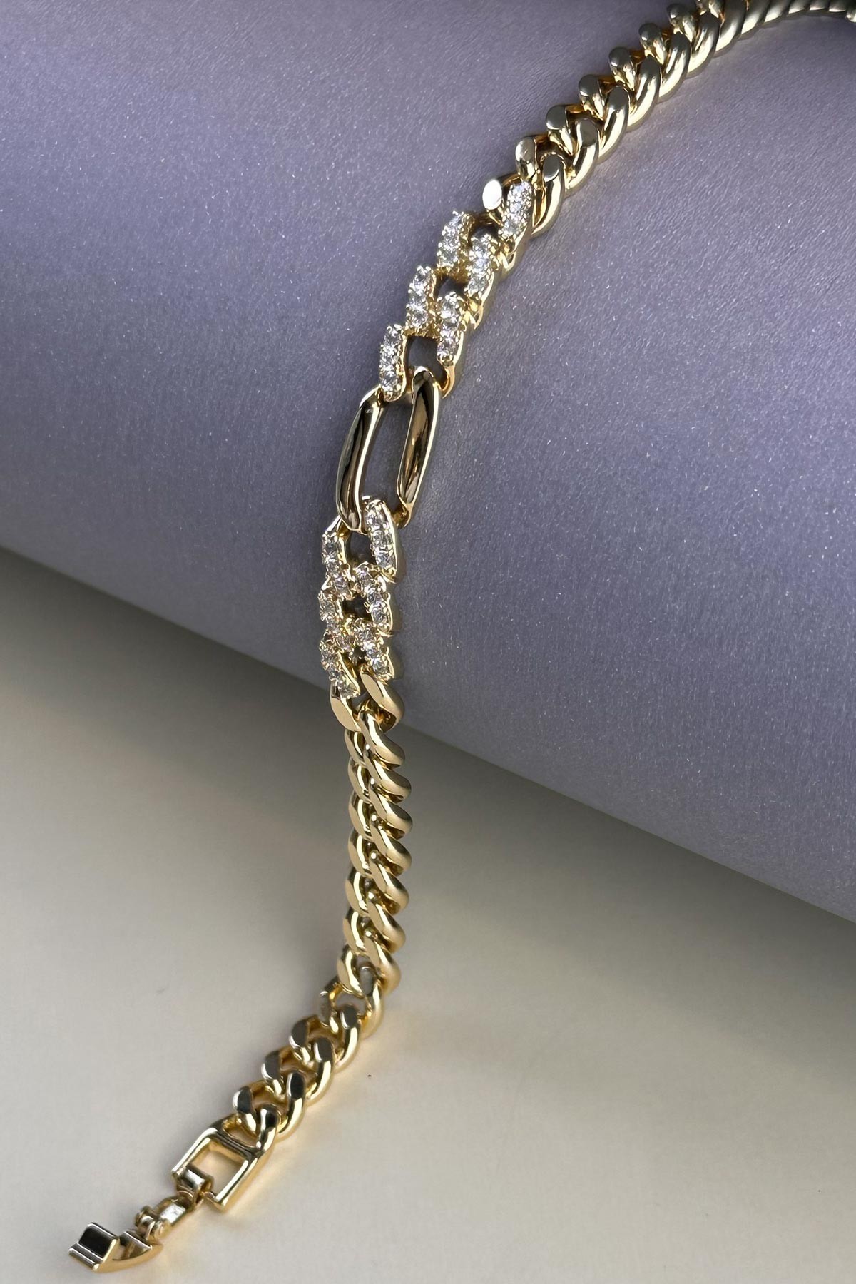 Gold Figaro Detay Zirkon Curb Zincir Tasarım Luxury Bileklik ABL7159