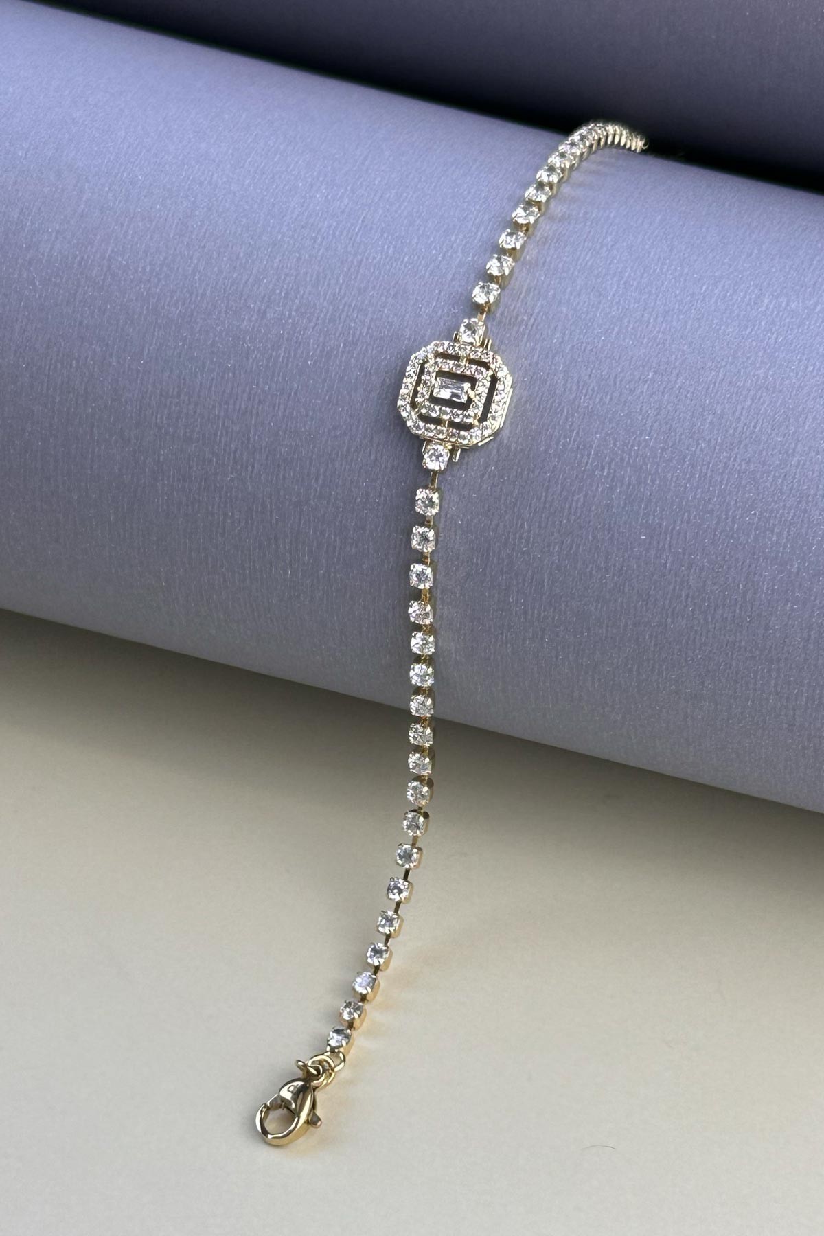 Gold 14K Minimal Kristal Kareler Sıralı Zirkon Ve Baget Detay Sekizgen Tasarım Luxury Bileklik ABL7256
