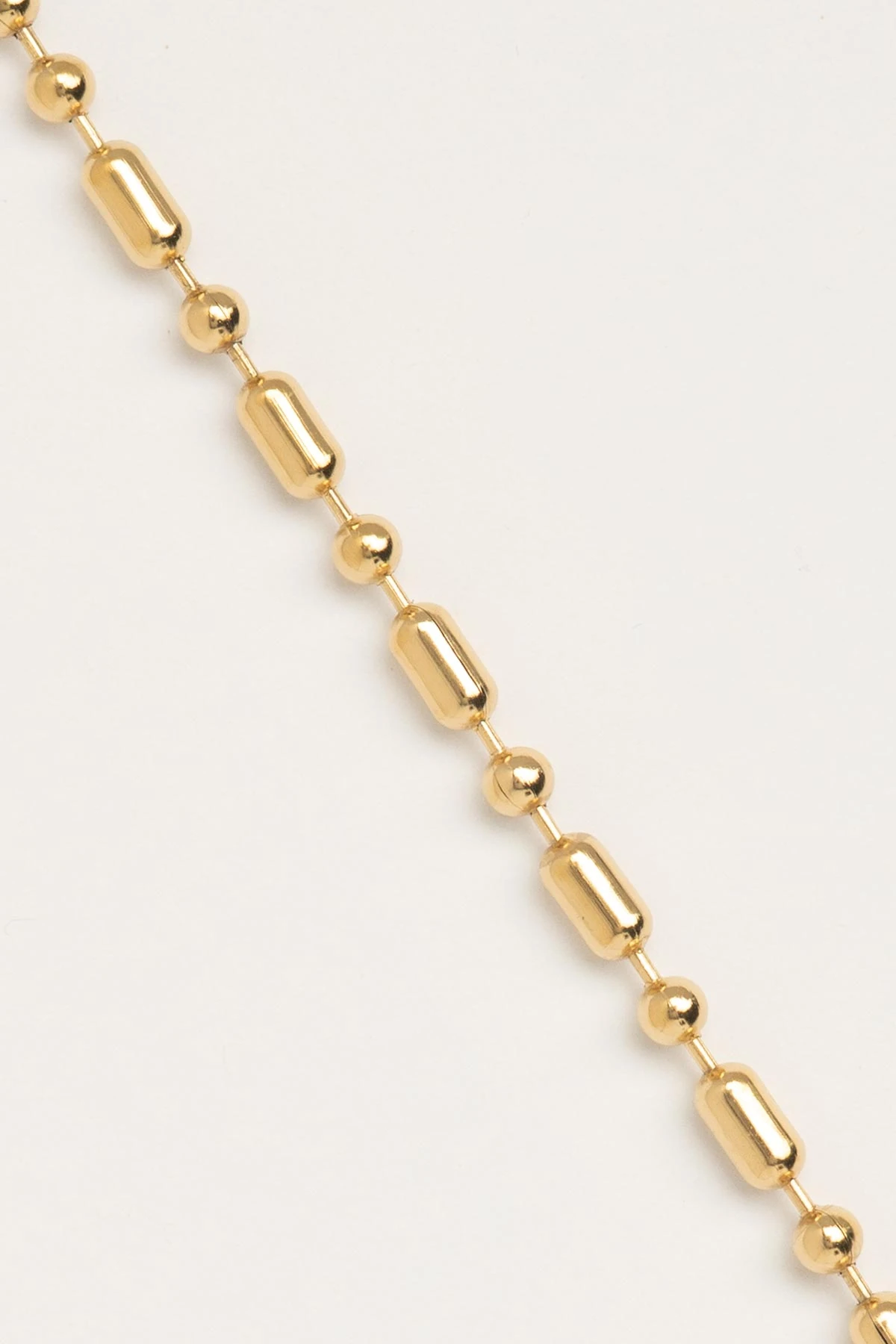 Gold Dolgulu Sıra Uzun Oval Ve Yuvarlak Topçuk Tasarım Çelik Bileklik ABL6703