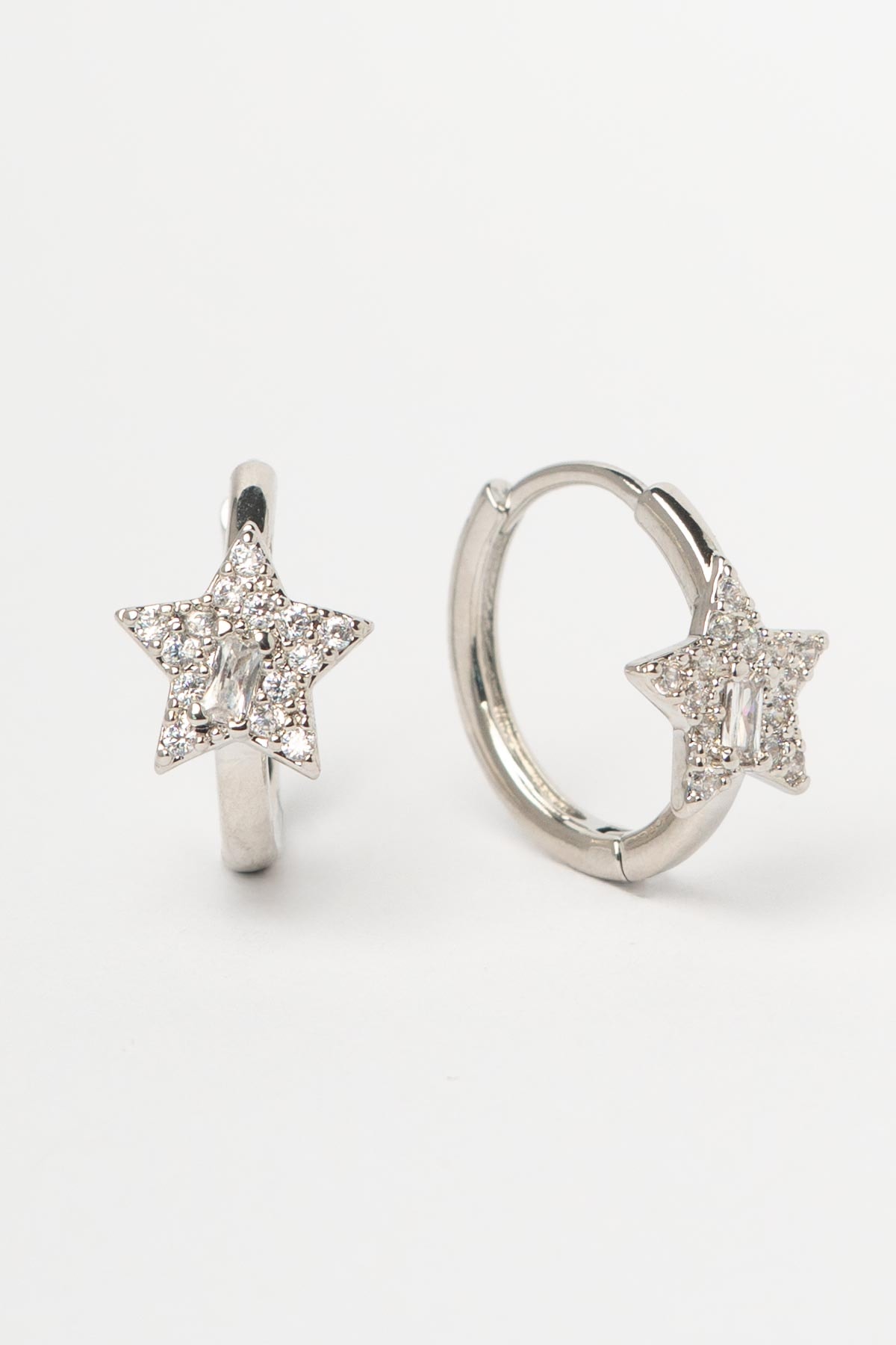 Silver Zirkon Taşlı Minimal Yıldız Tasarım Halka Glory Küpe AKE9309