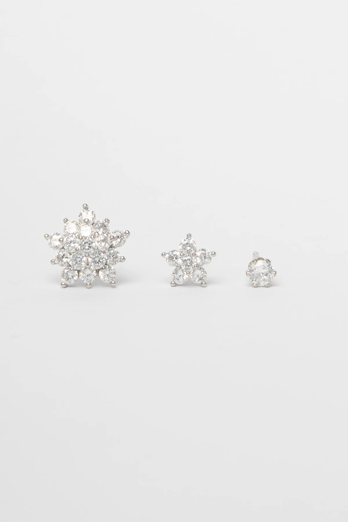 Silver Kristal Mini Taşlı Dolgun Yıldız Çoklu Glory Küpe AKE9723