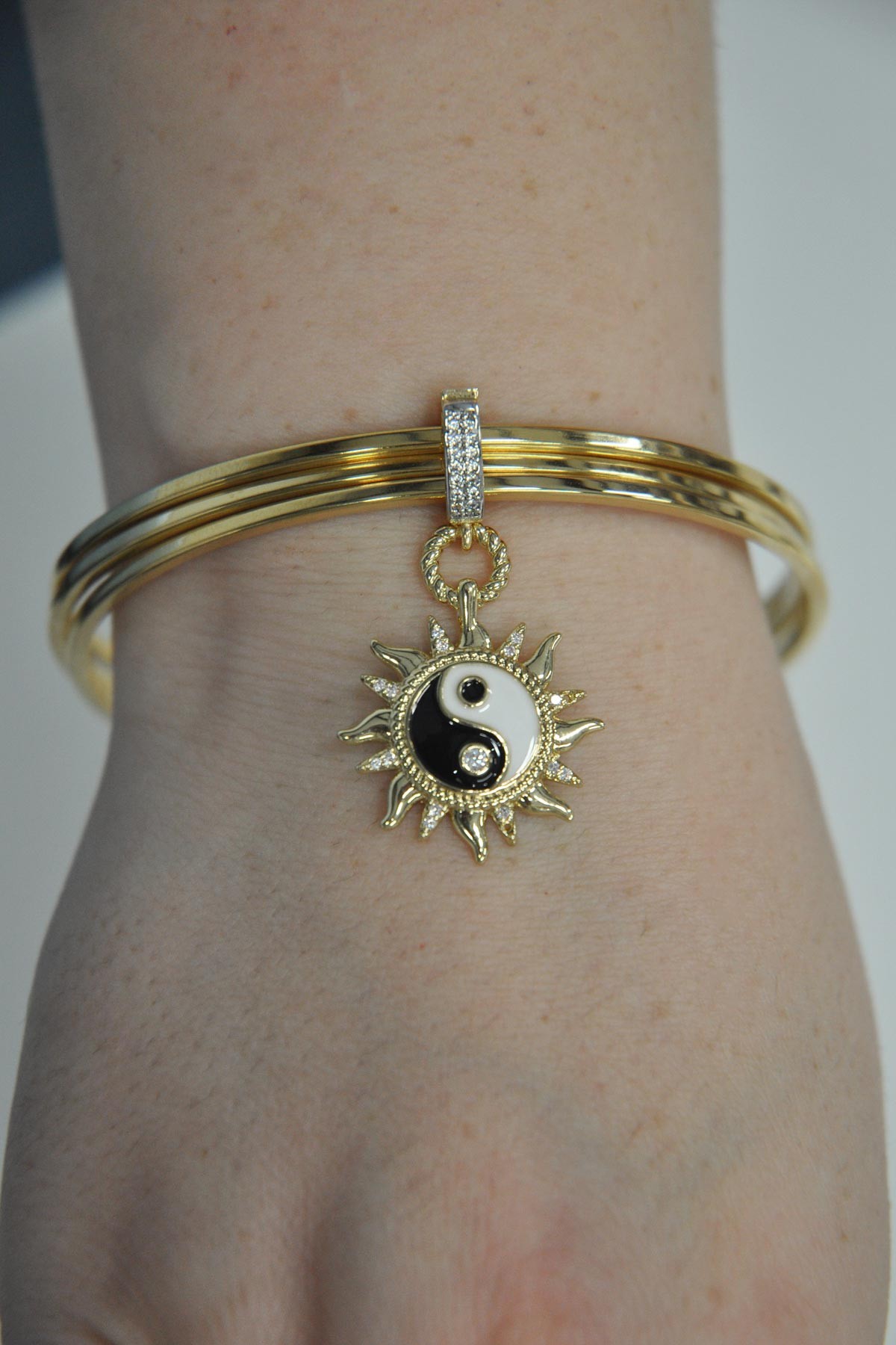 Yin Yang Detay Gold Güneş Tasarım Ajda Charm ABL6544