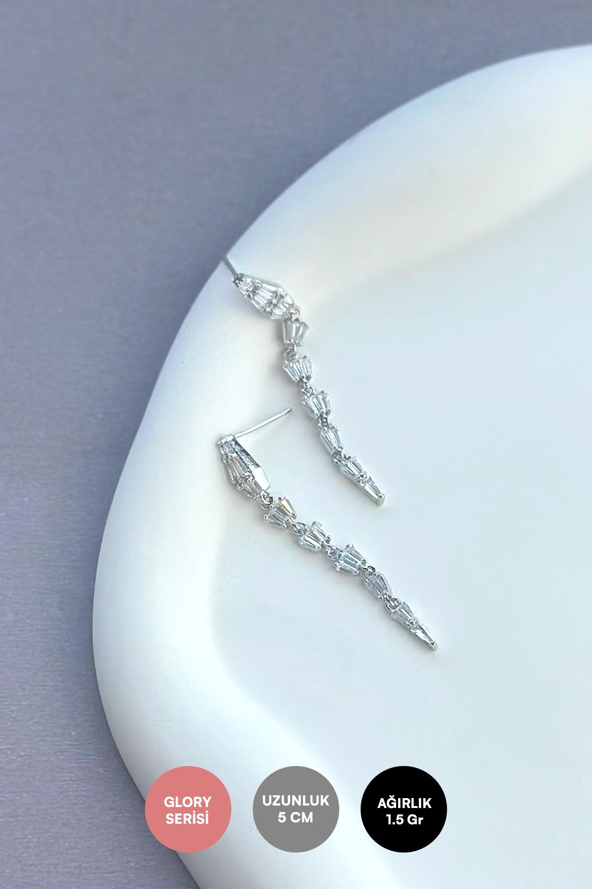 Silver Baget Taşlı Yılan Tasarım Sallantılı Glory Küpe AKE9202
