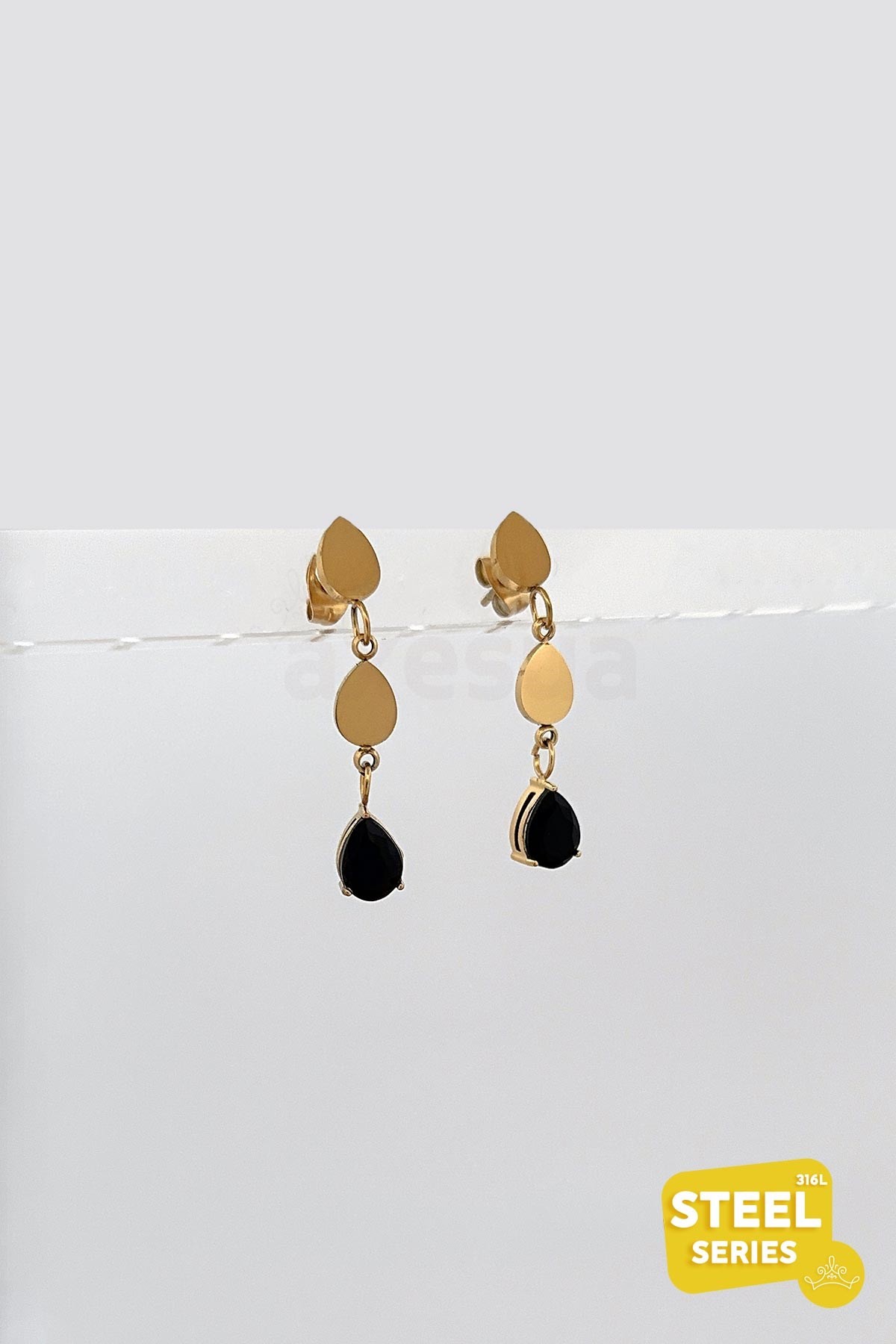 Black Crystal Golden Drop Çelik Küpe AKE5663