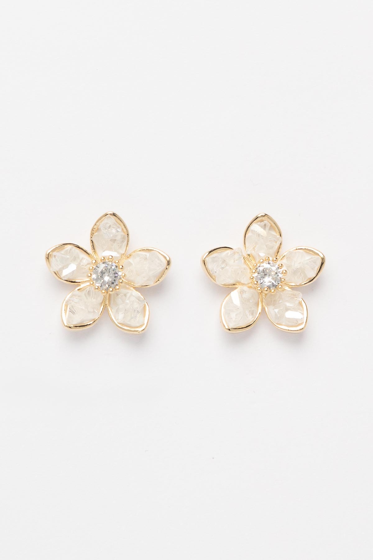 Gold 14K Beyaz Taşlı Ortası Tektaş Tasarım Çiçek Glory Küpe AKE9558