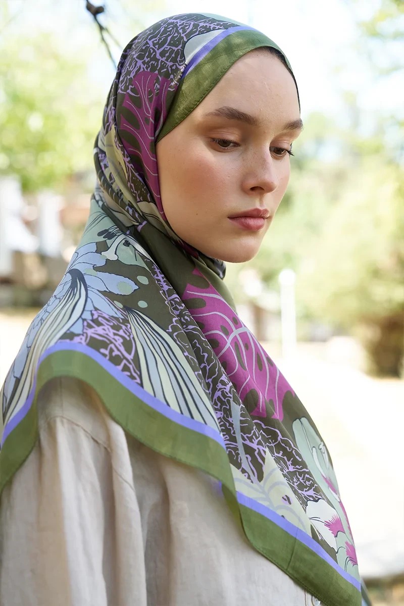 INSPİRED FİERRA DESEN ŞAL - HAKİ