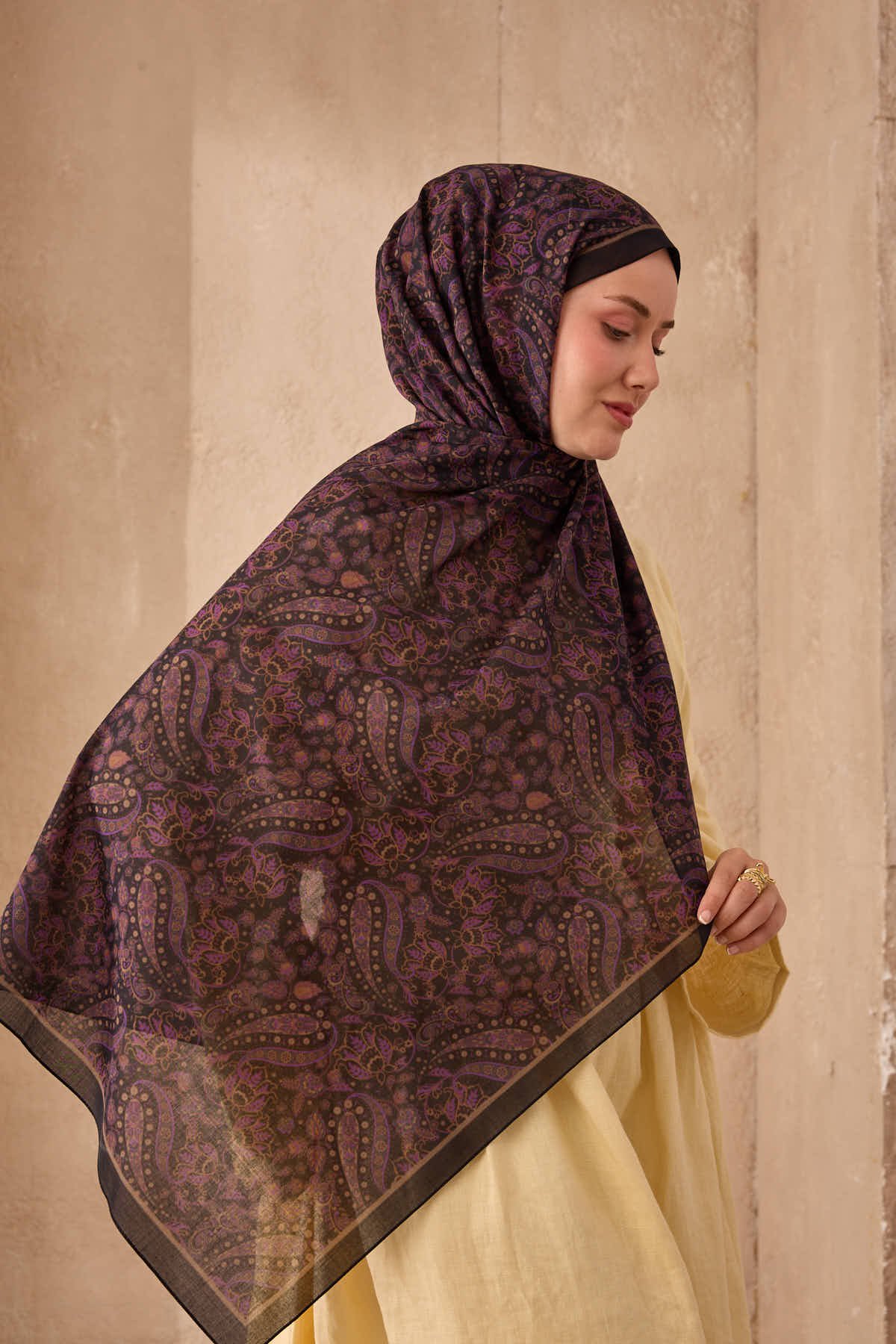 SİYAH-LEYLAK