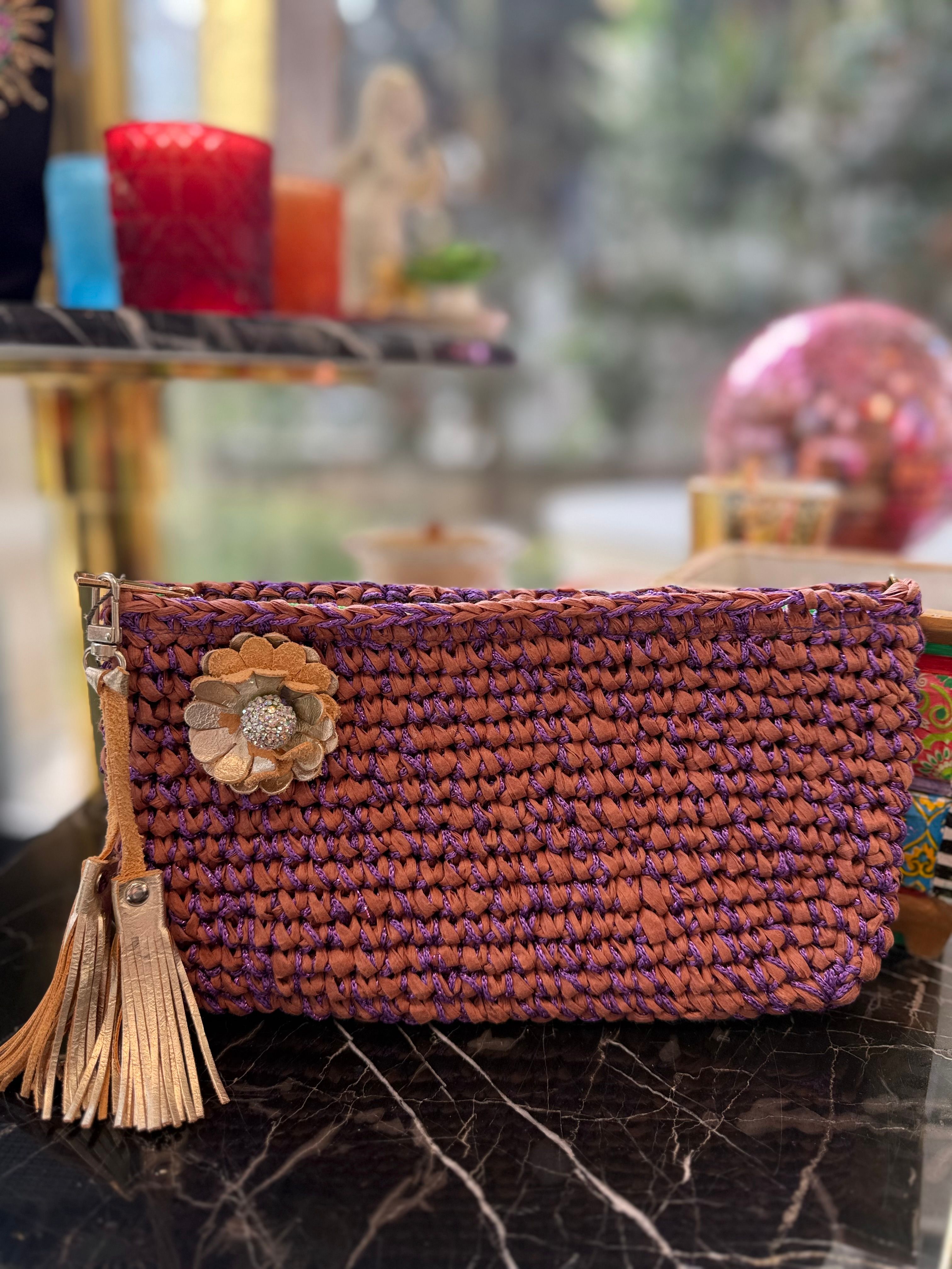 Özel Tasarım Çiçek Detaylı Clutch