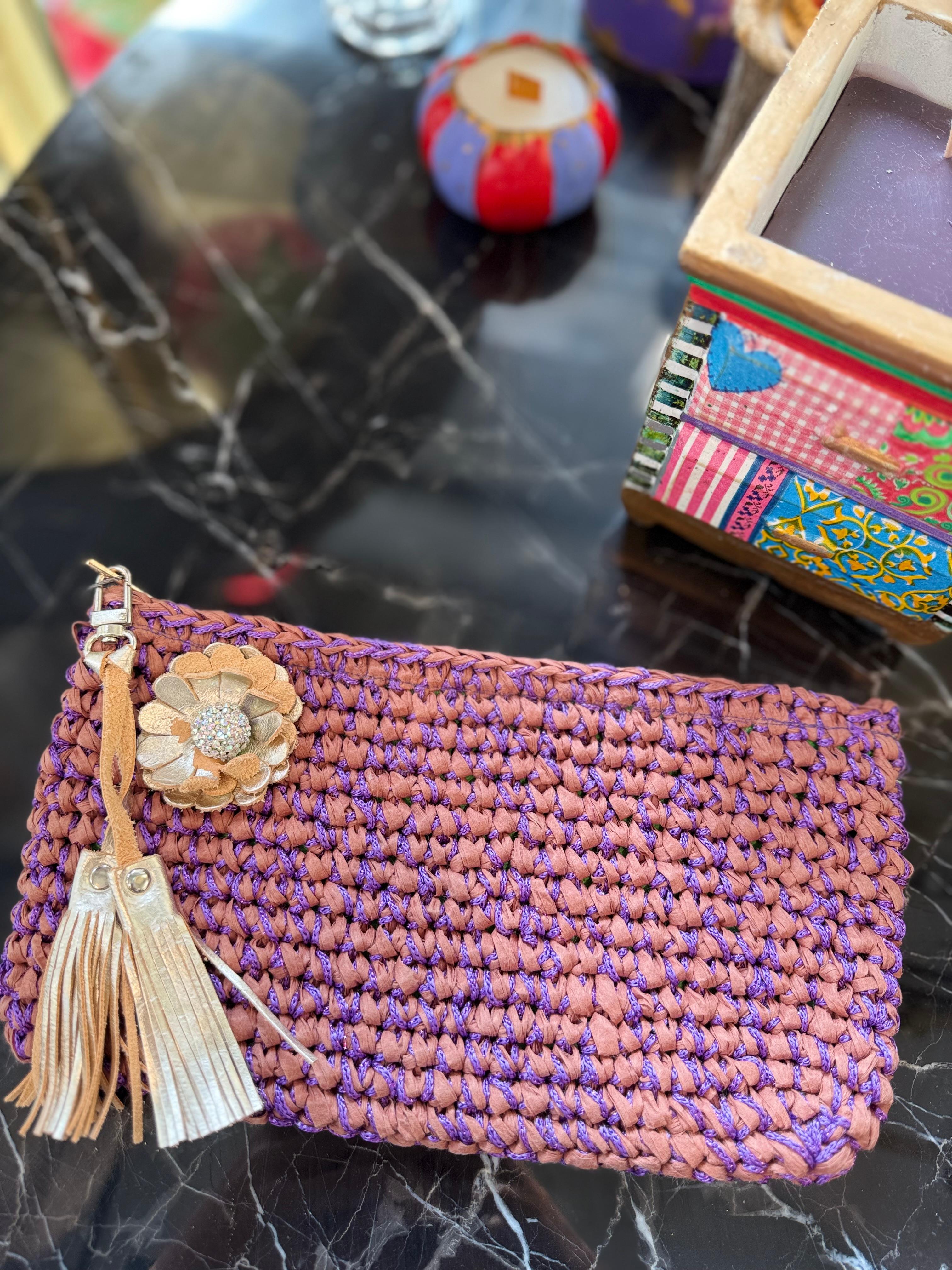 Özel Tasarım Çiçek Detaylı Clutch