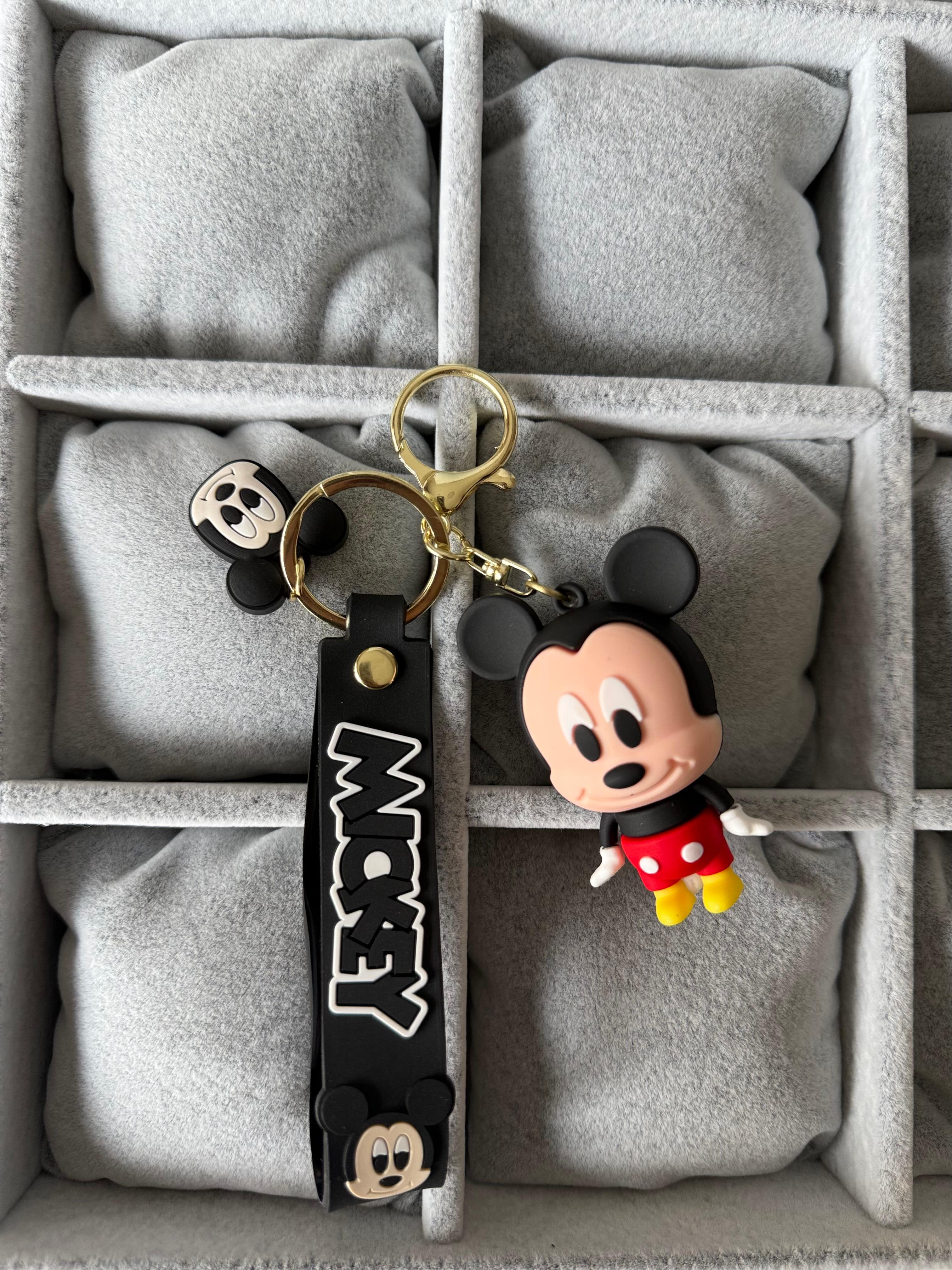 Mickey Detaylı Çanta Charm Seti