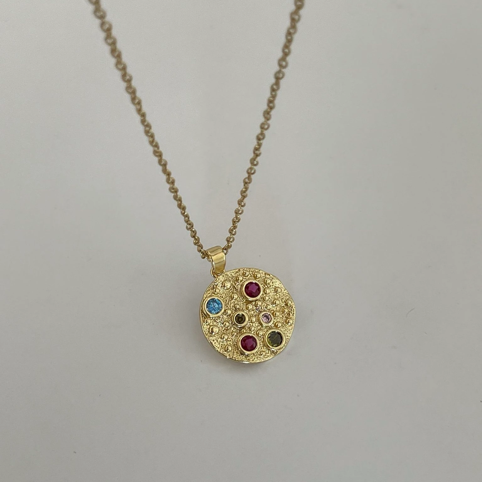 Çelik Renkli Taş Desenli Kolye