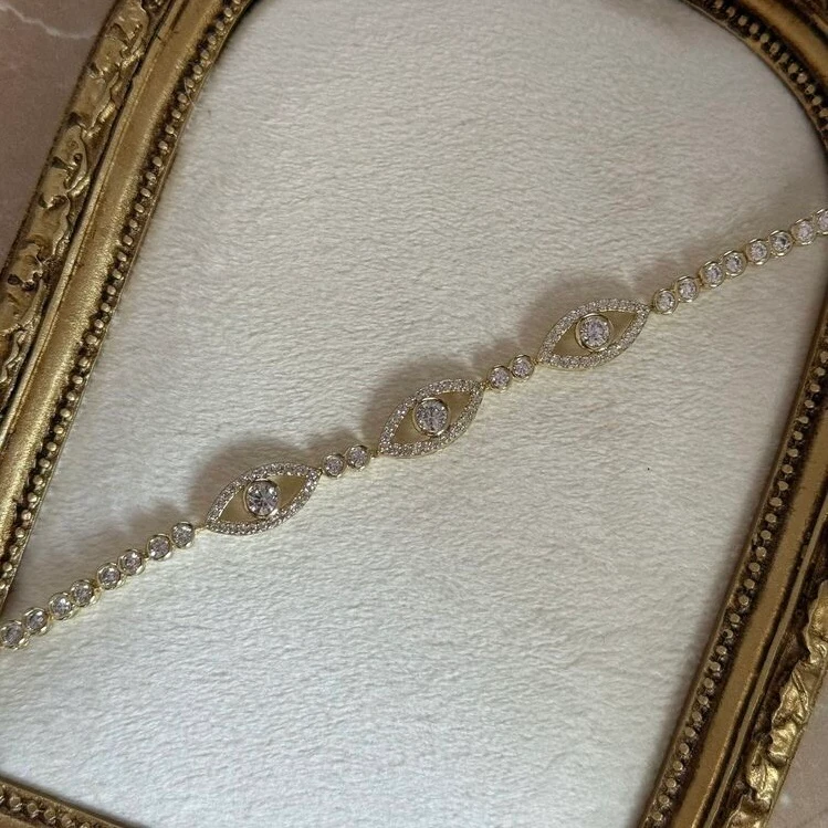 Vip Taşlı Göz Bileklik