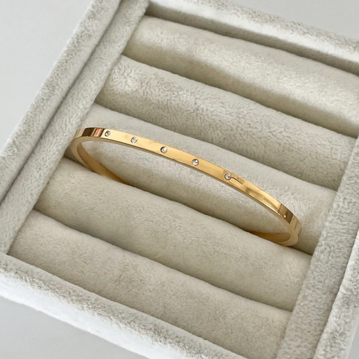 Çelik Mini Taş Açık Kelepçe