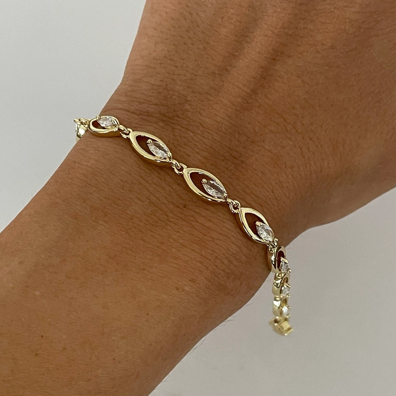 Vip Seri Göz Mini Taş Bileklik