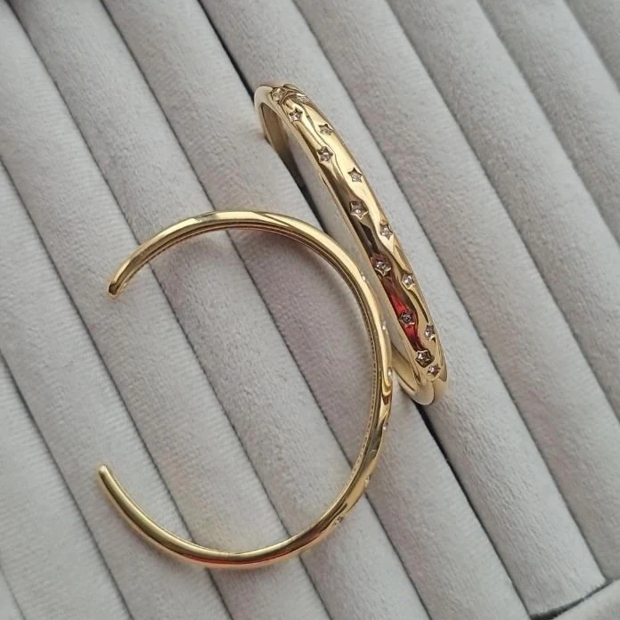 Çelik Açık Yıldız Taşlı Kelepçe