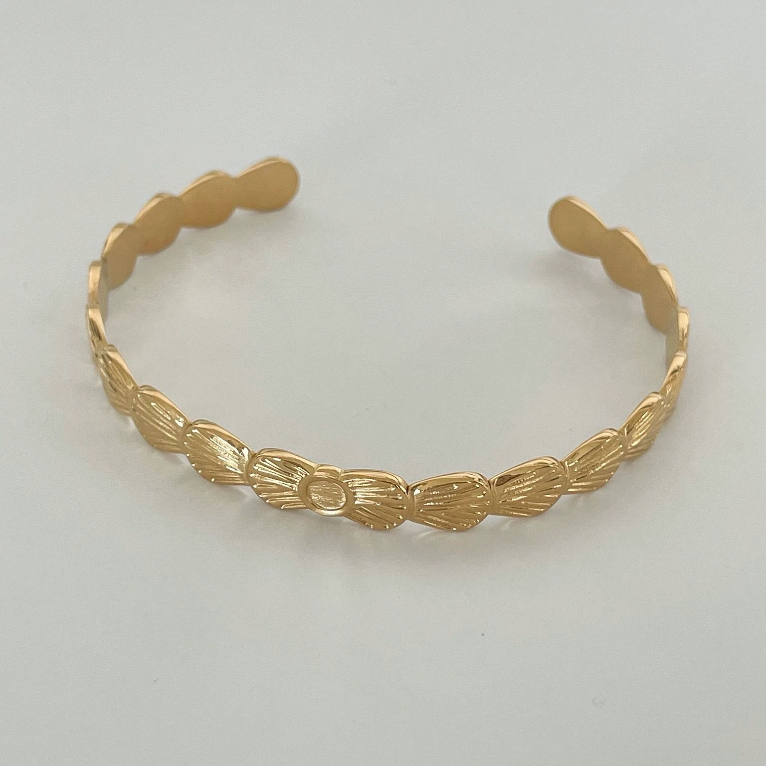 Çelik Kurdele Desen Açık Kelepçe