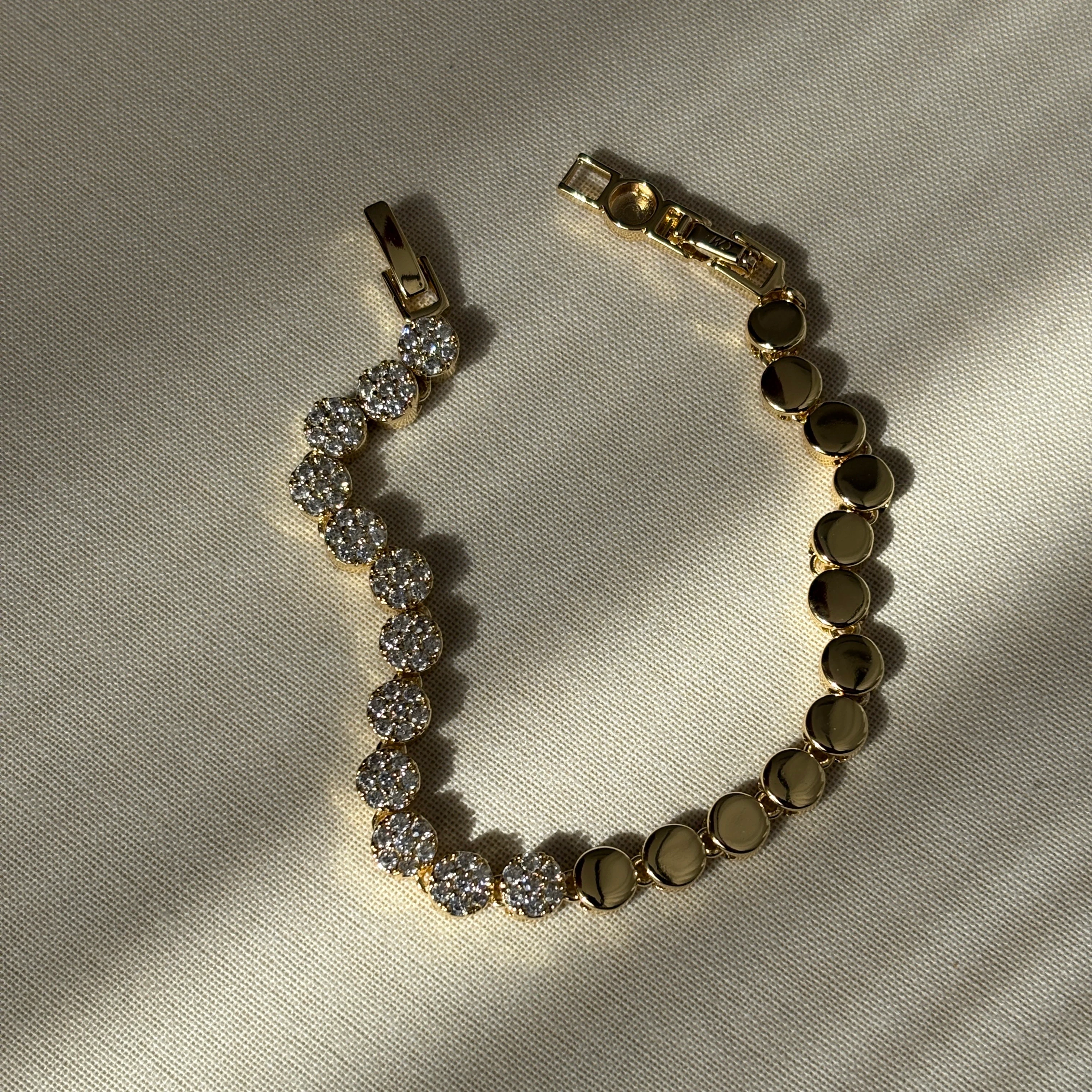 Vip Yarı Full Taş Daire Bileklik