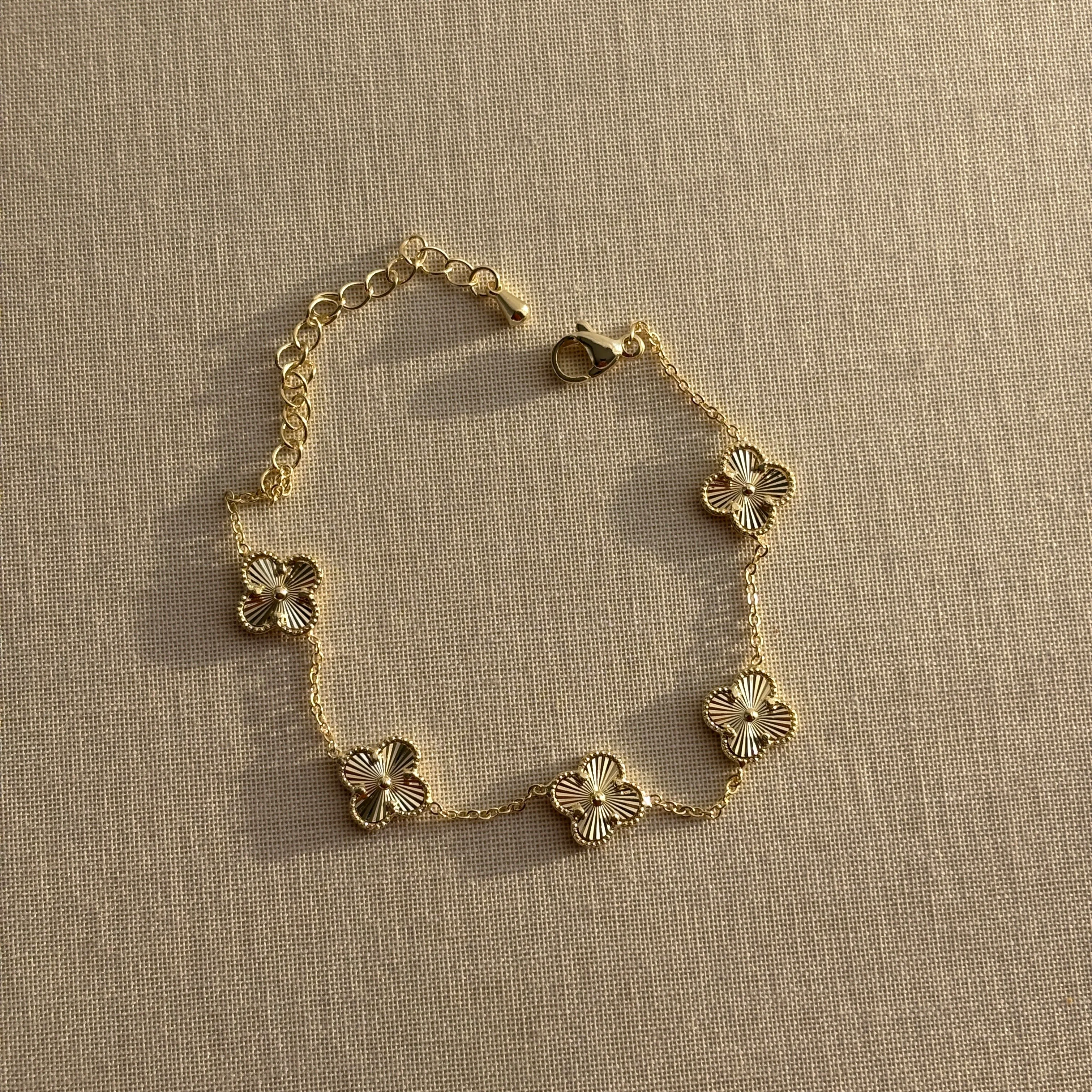 Vip Seri Mini Yonca Model Bileklik