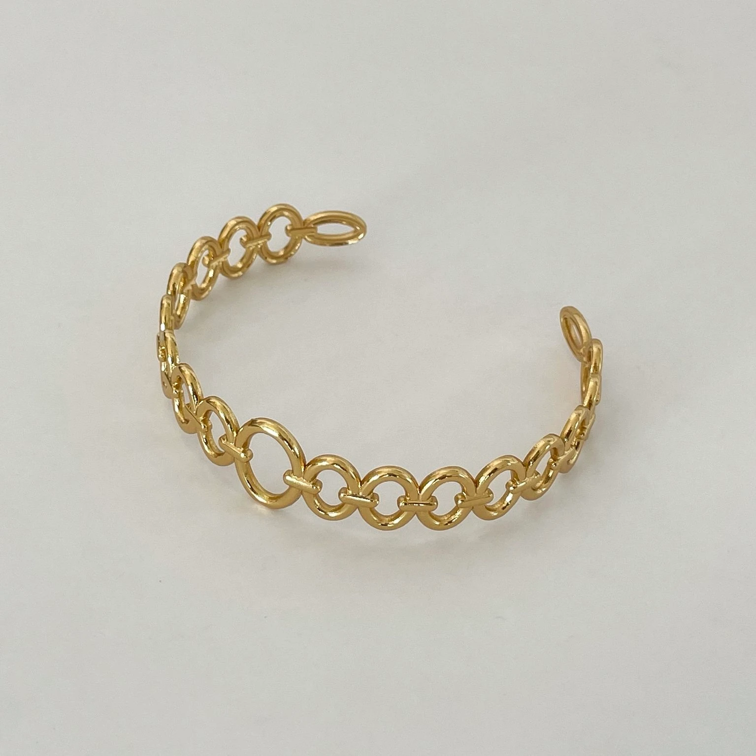 Çelik Oval Desen Açık Kelepçe