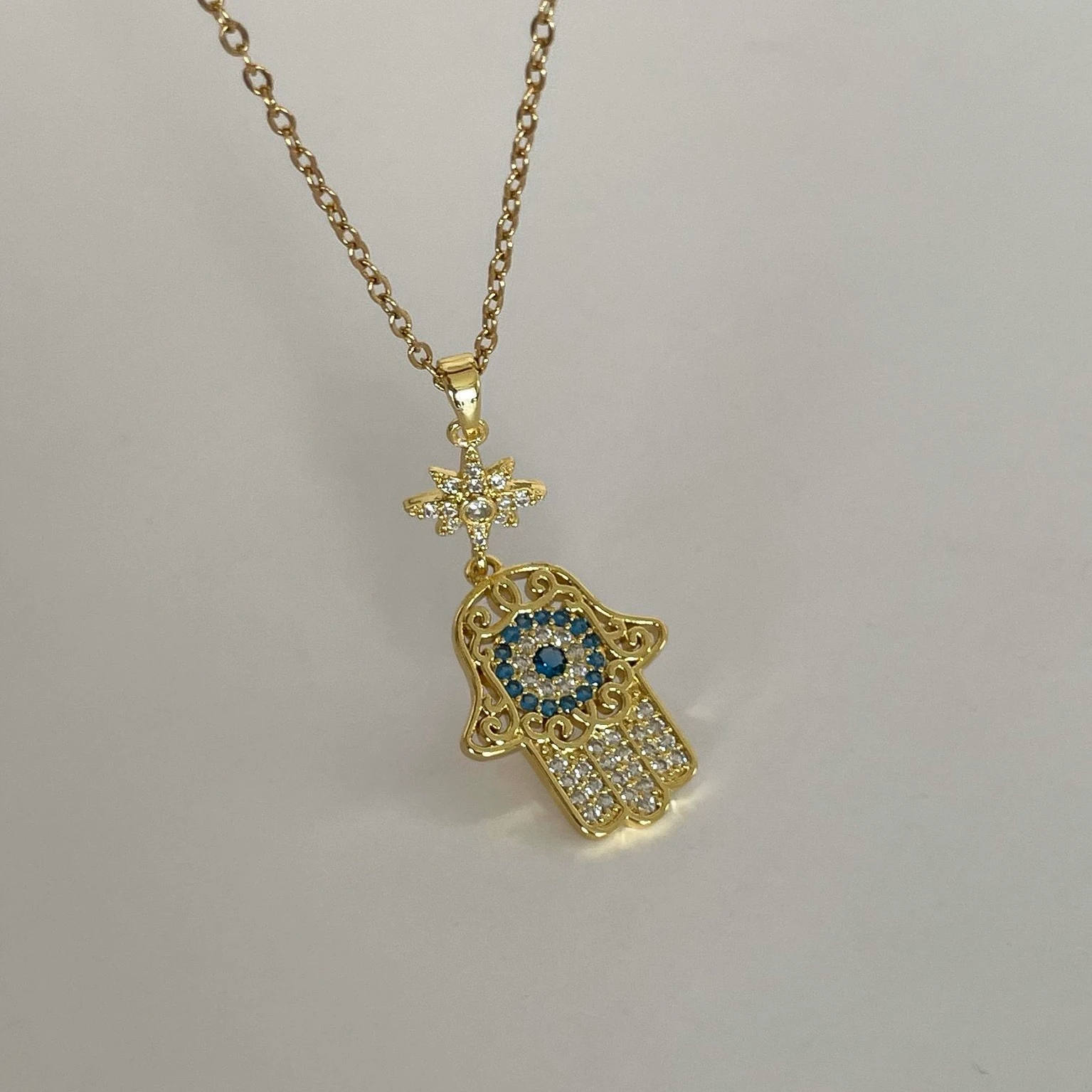 Çelik Yıldız Detay Işıltılı Hamsa Kolye