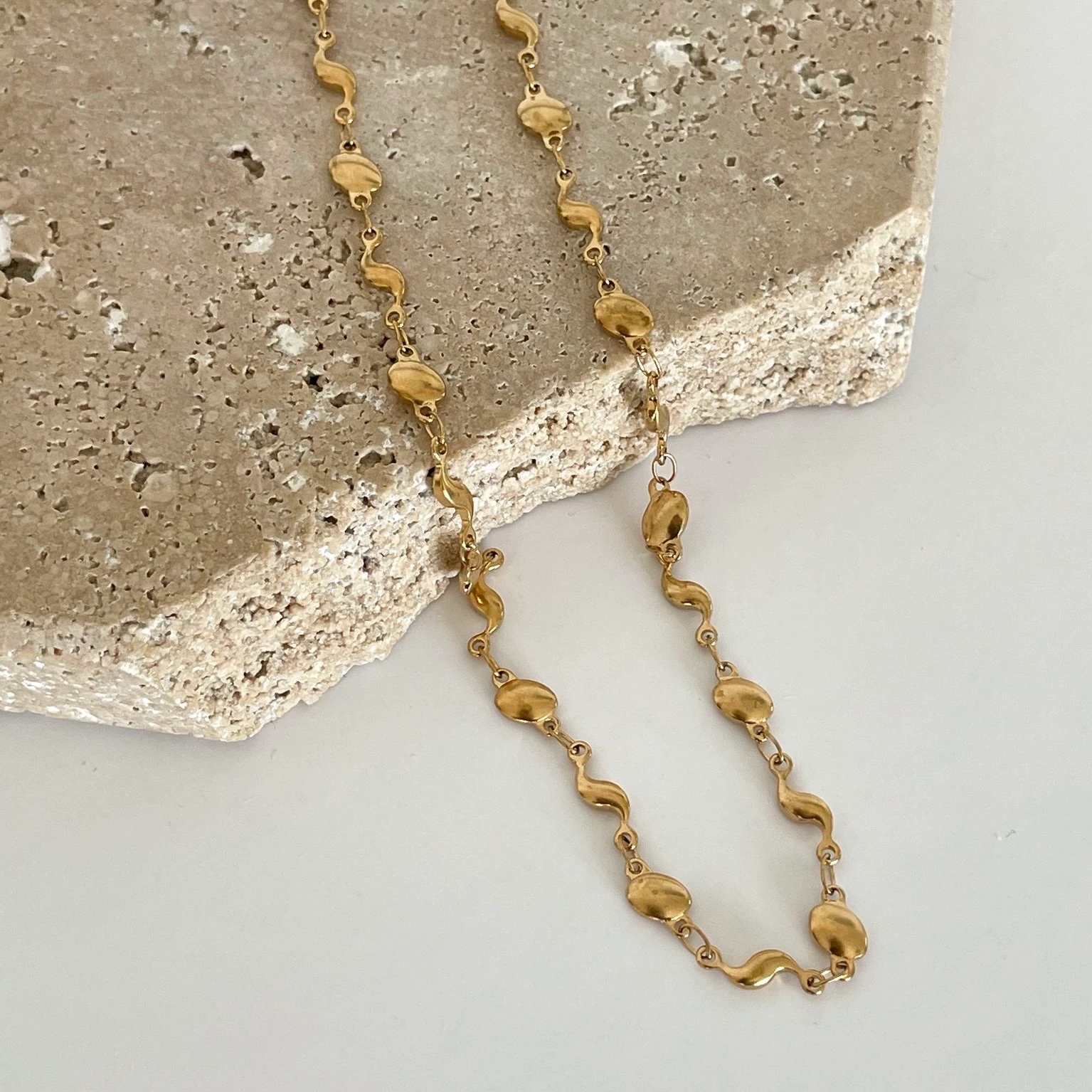 Çelik Dalga Kesim Zincir Kolye