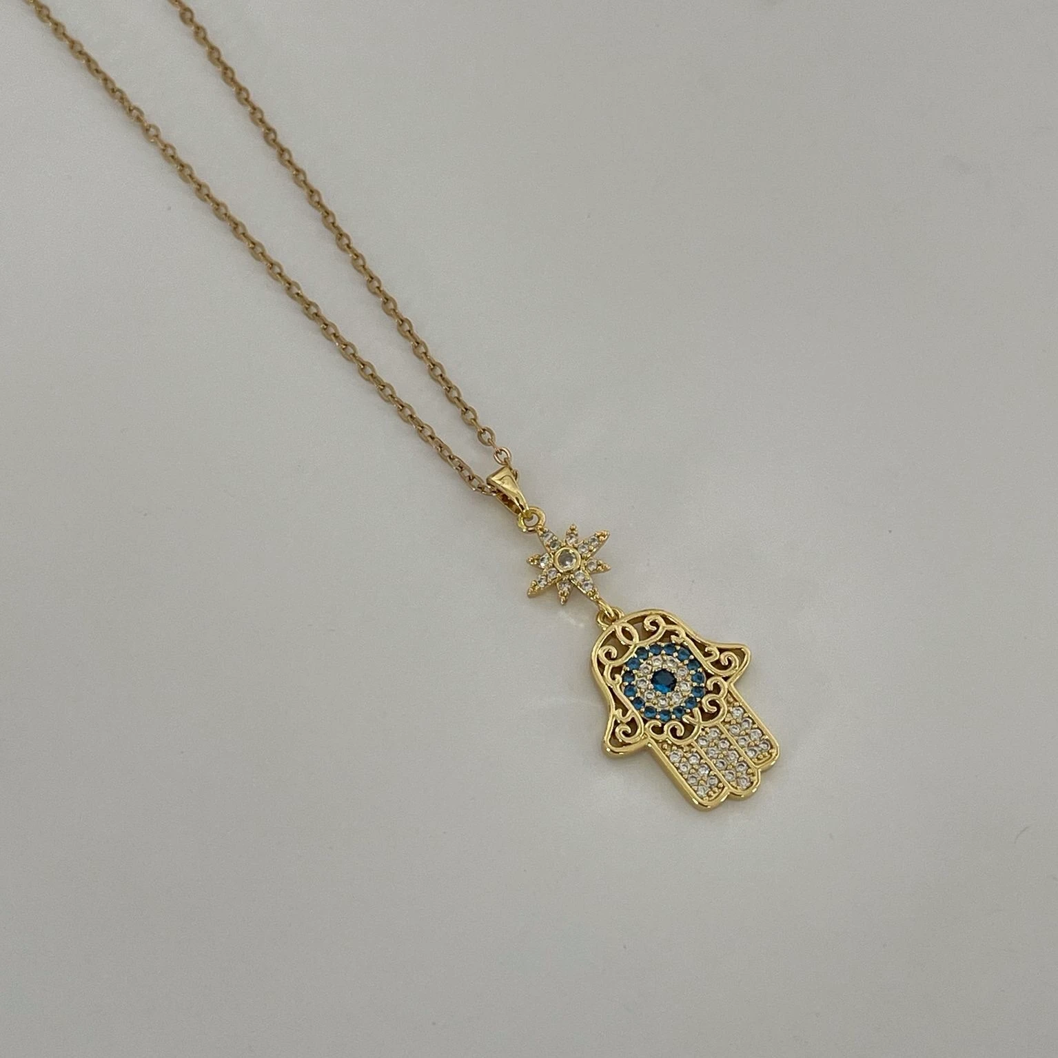 Çelik Yıldız Detay Işıltılı Hamsa Kolye