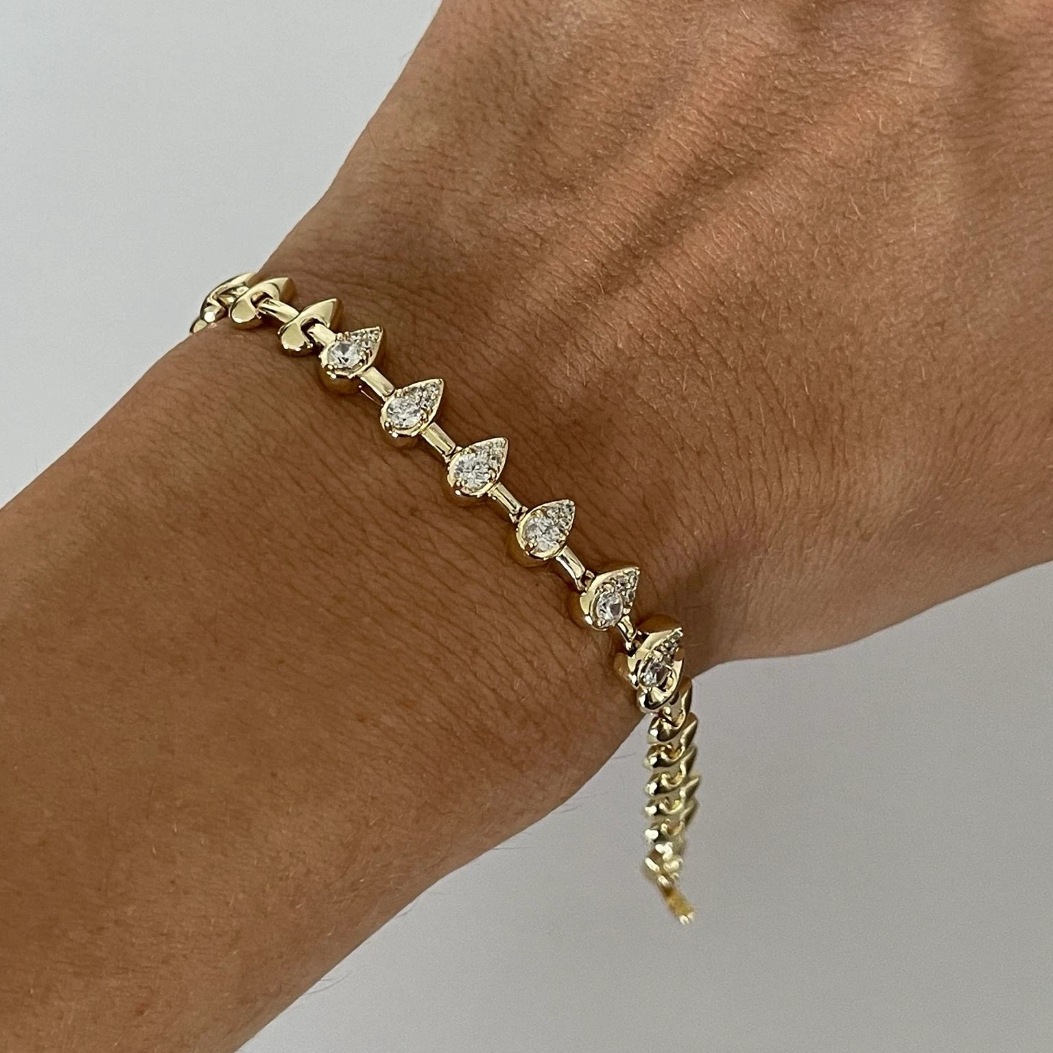 Vip Seri Baget Taş Bileklik