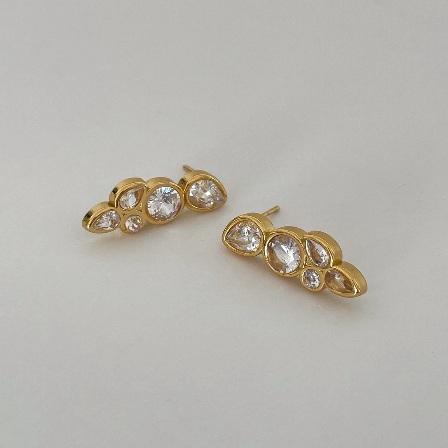 Çelik Full Taş Küpe