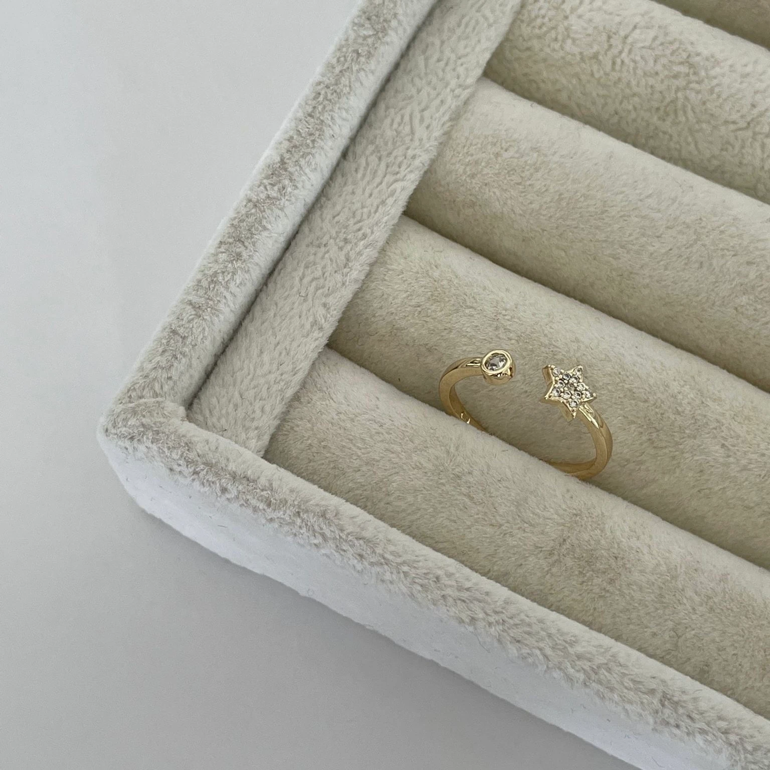 Vip Seri Yıldız Taş Yüzük