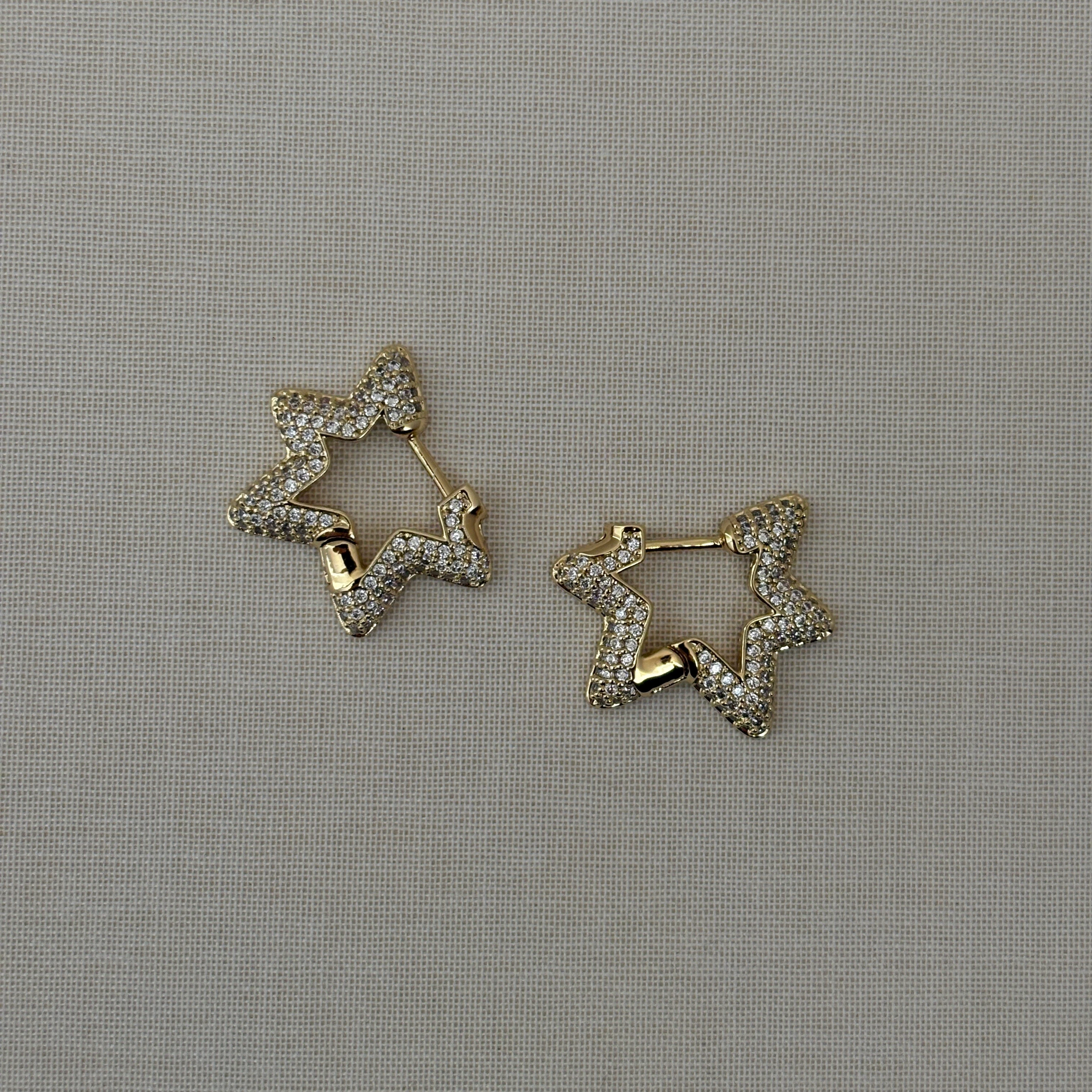 Xuping Full Taş Yıldız Detay Mini Küpe