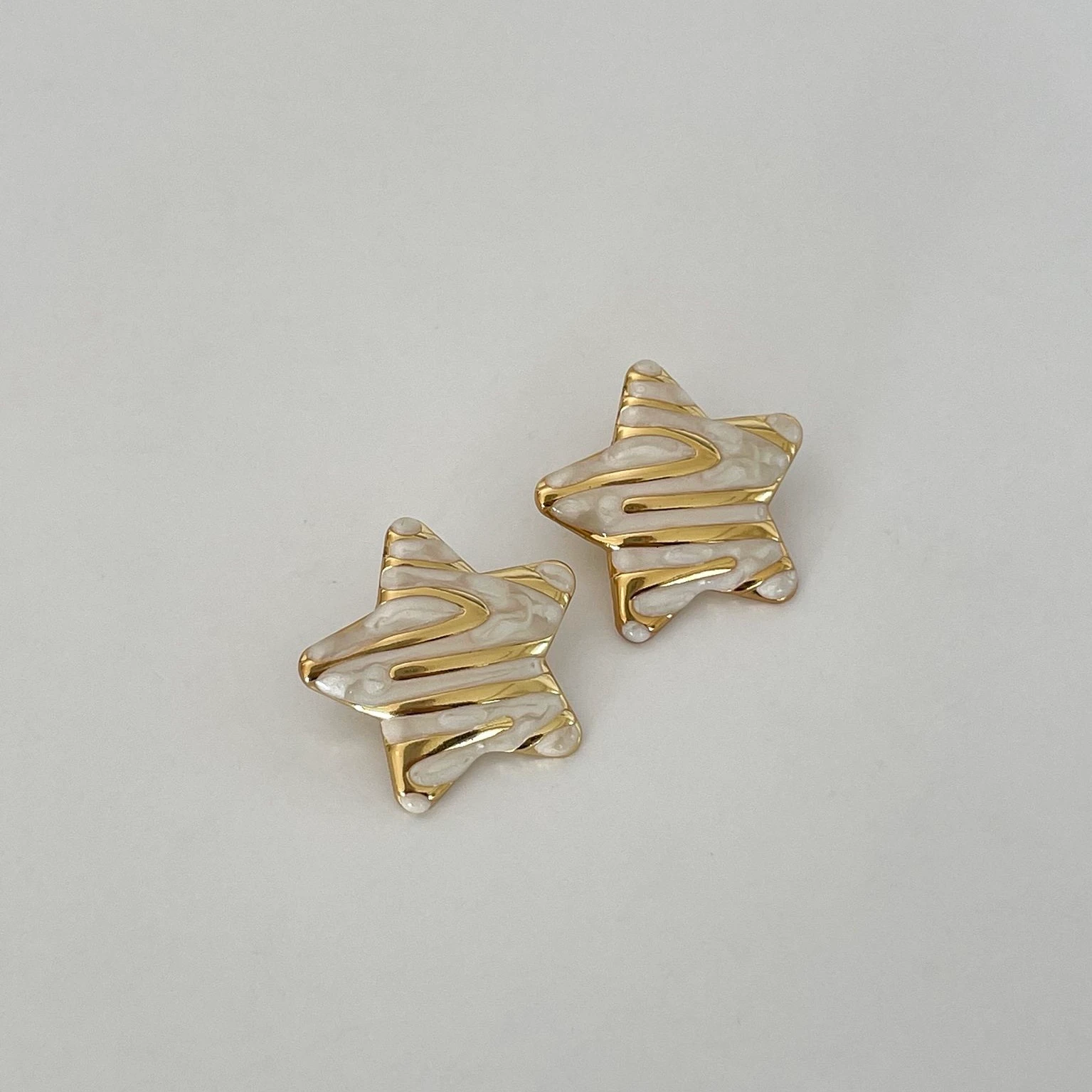 Çelik Sedefli Yıldız Küpe