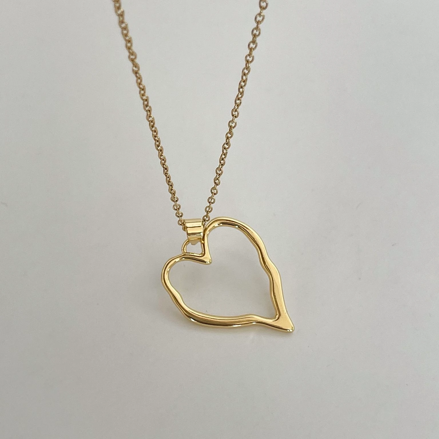 Çelik Kalp Çerçeve Kolye