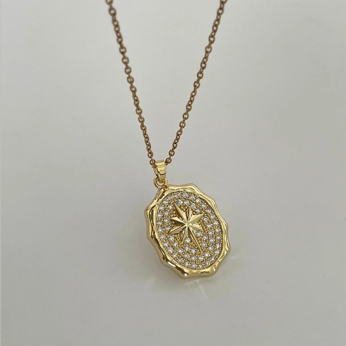 Çelik Gold Nova Kolye