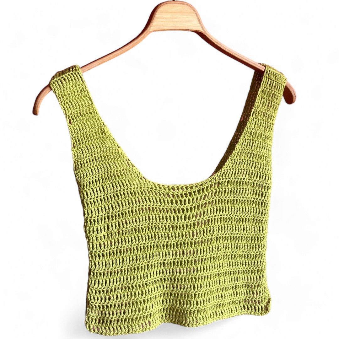 PISTACHIO CROCHET TOP