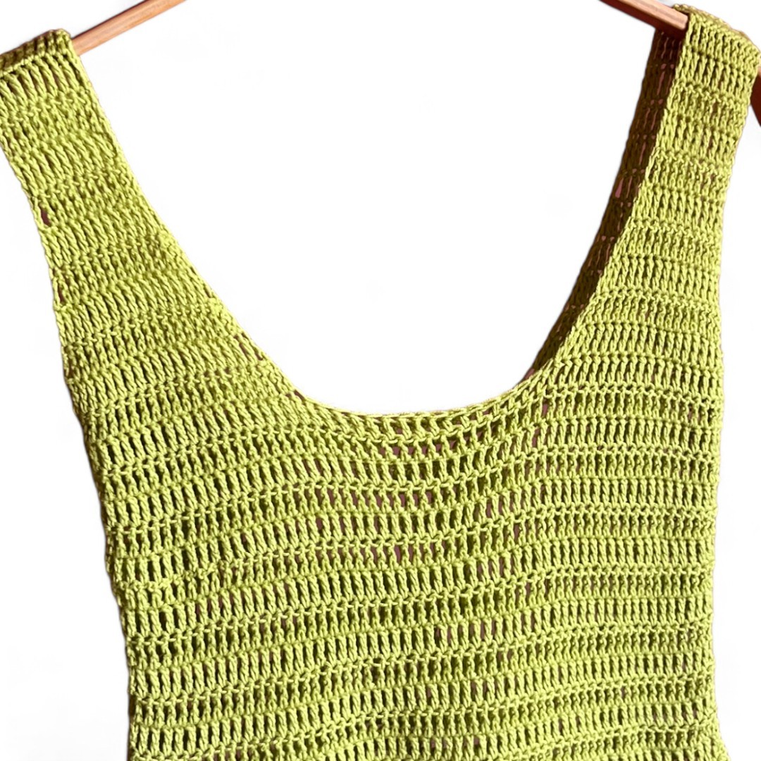 PISTACHIO CROCHET TOP